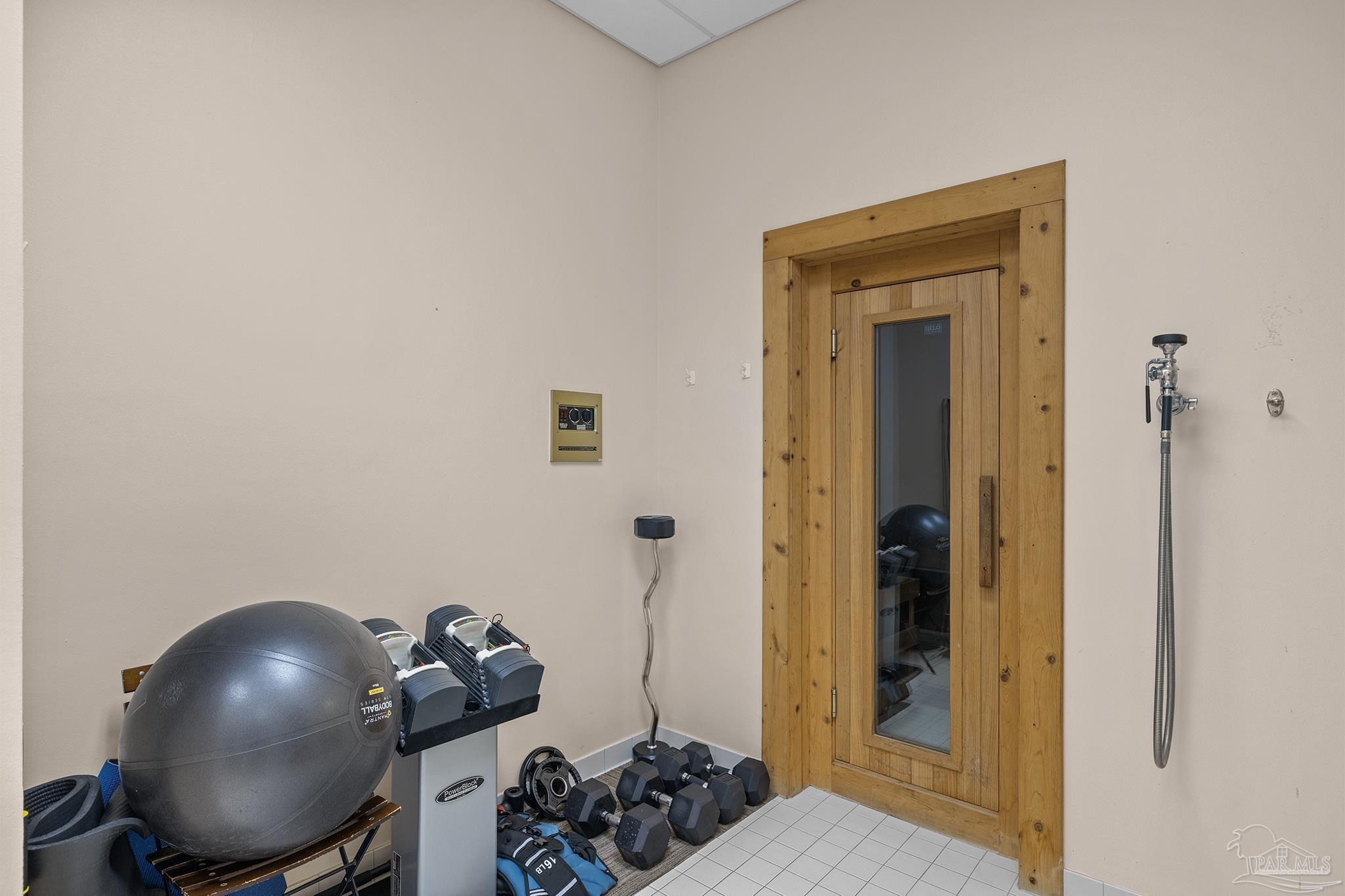 1700 Scenic Hwy # 202