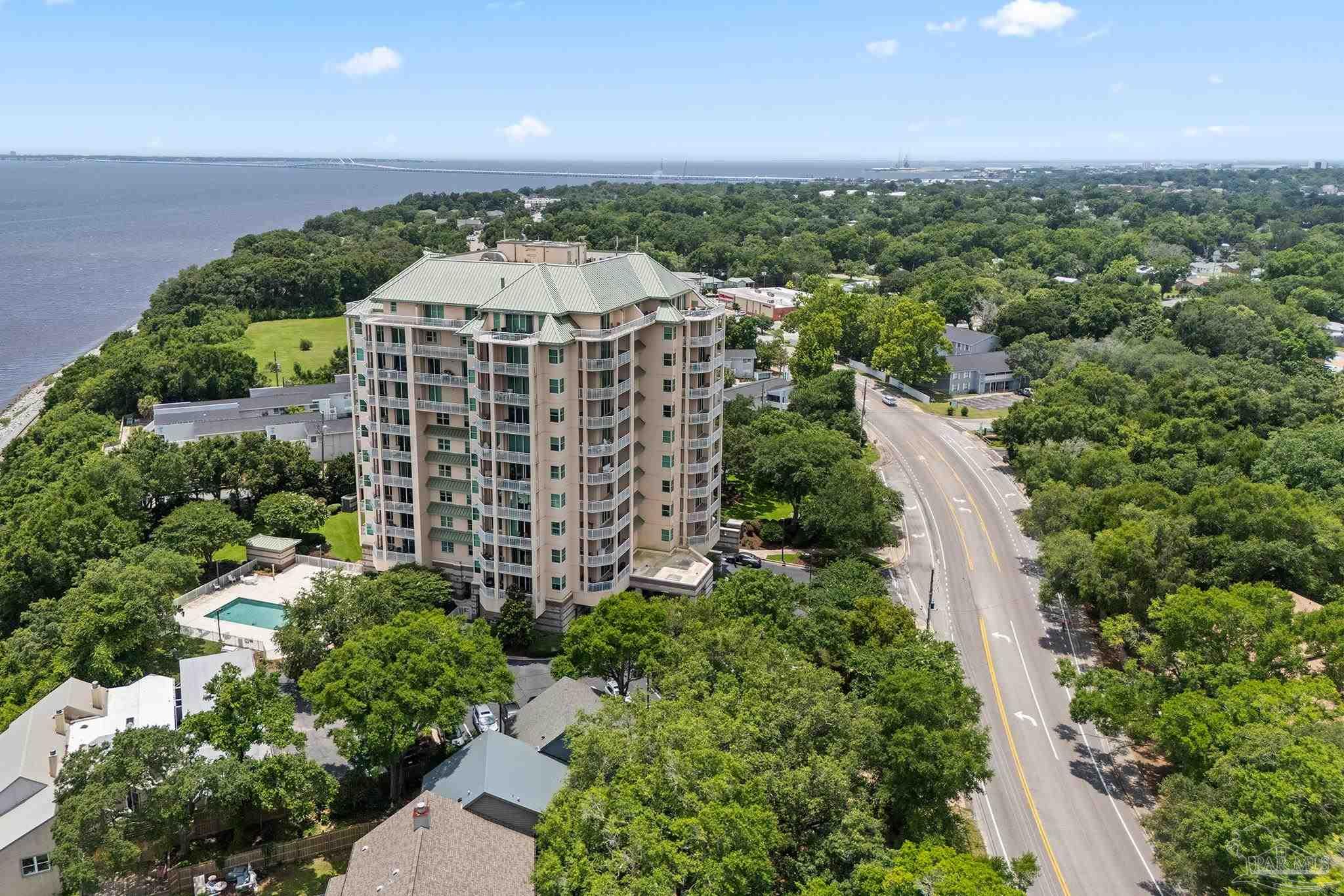 1700 Scenic Hwy # 202
