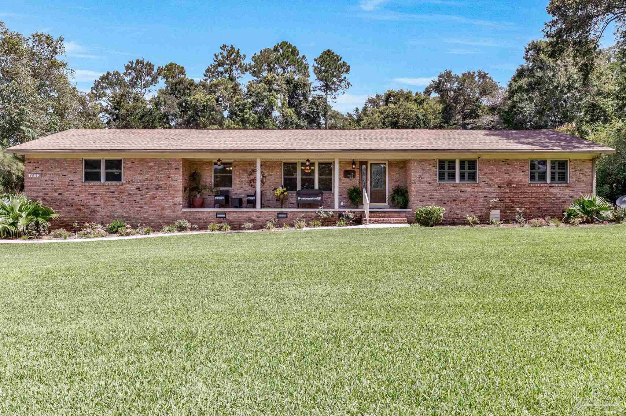 1246 W Ten Mile Rd