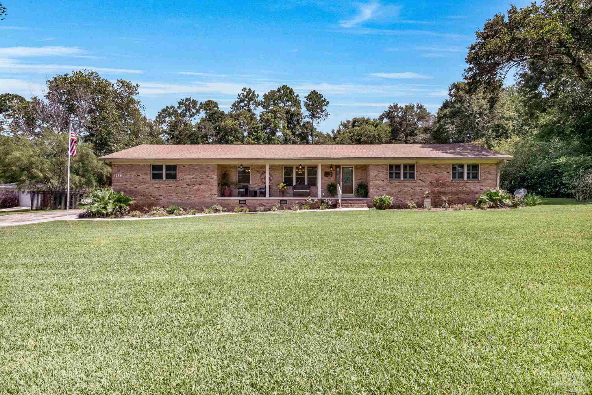 1246 W Ten Mile Rd