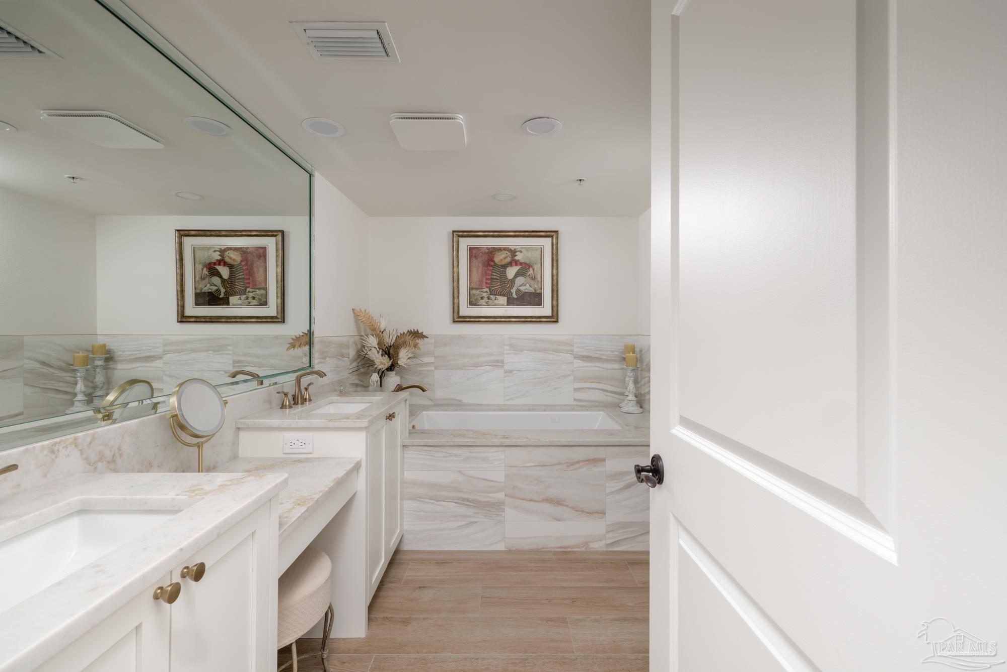 1 Portofino Dr # 504