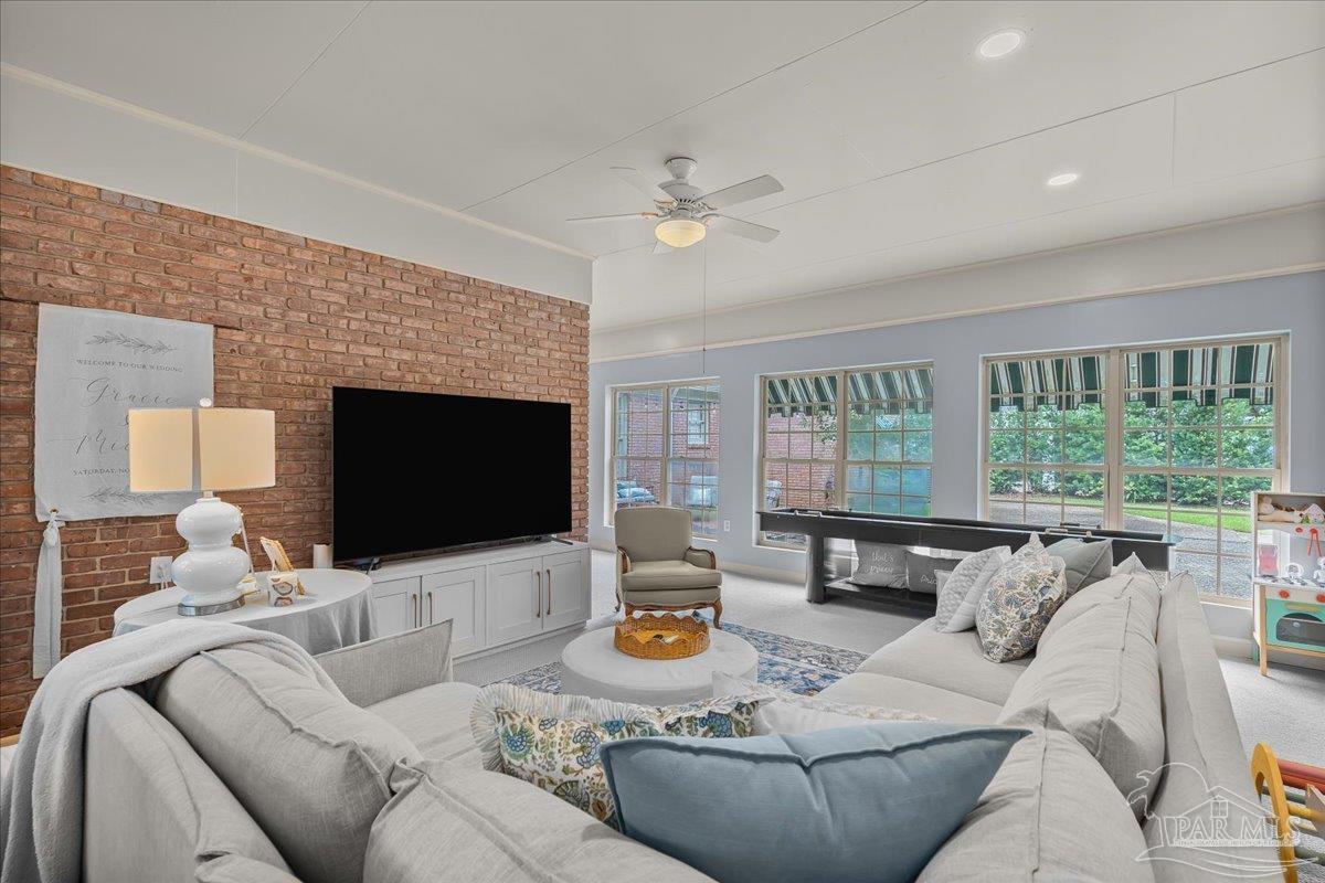 117 Seamarge Cir