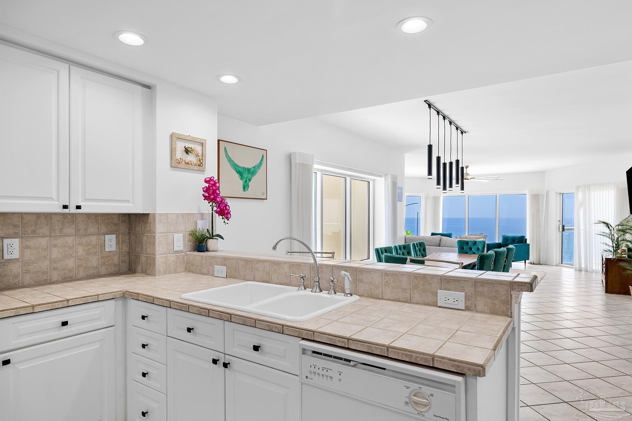 22 Via Deluna Dr # 1501