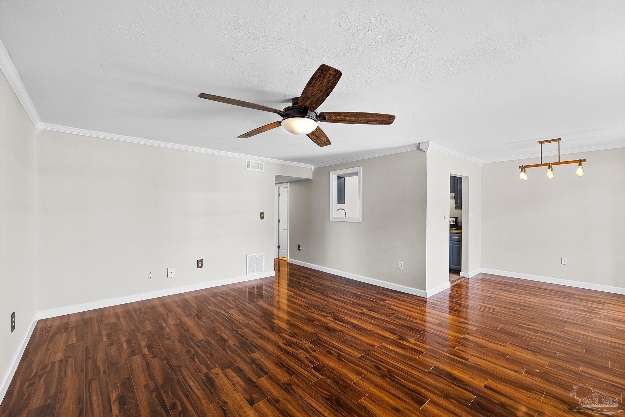 710 Scenic Hwy # 305