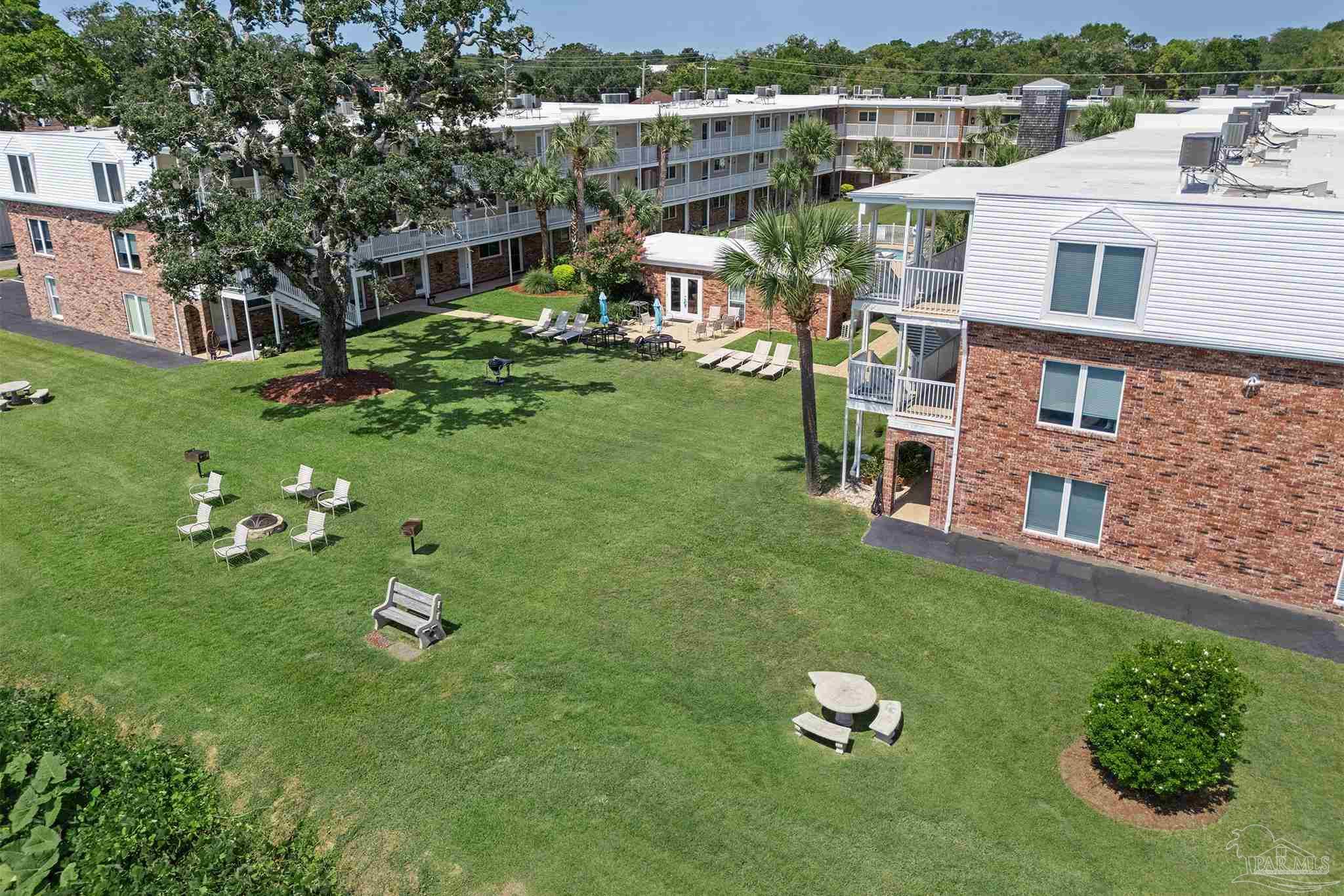 710 Scenic Hwy # 305