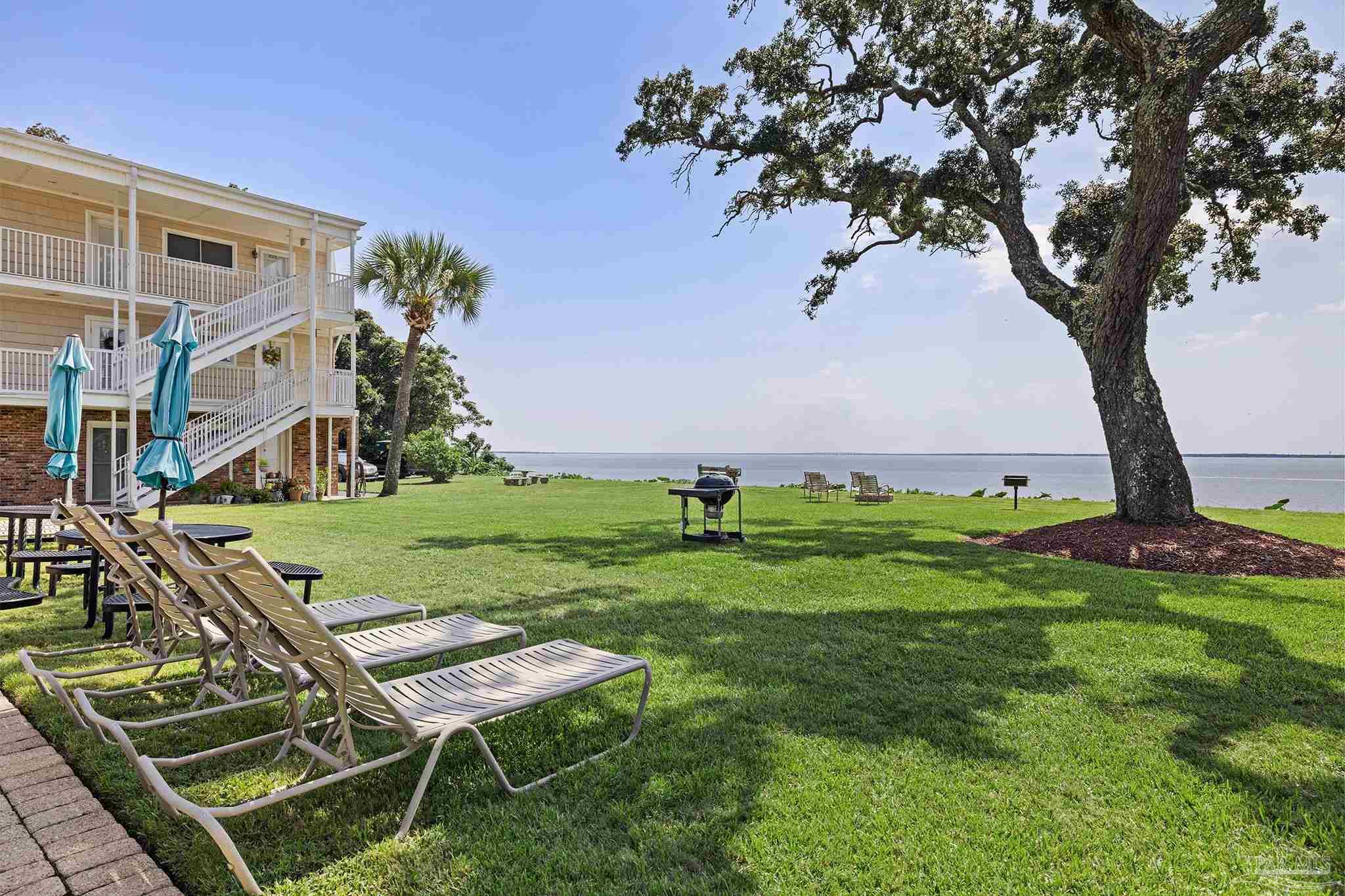 710 Scenic Hwy # 305