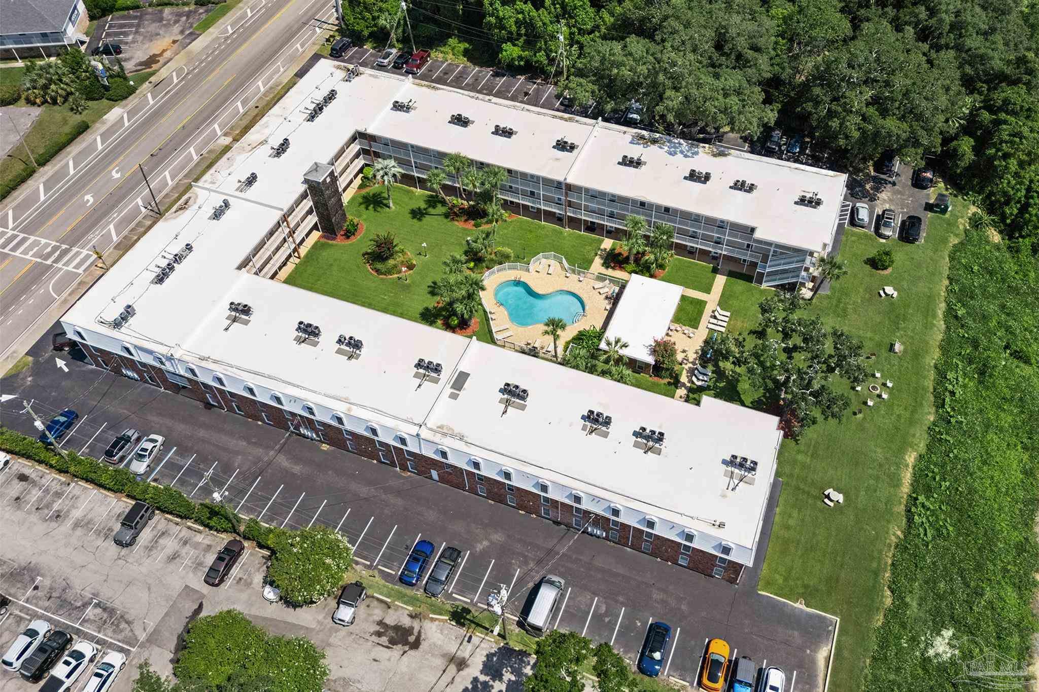 710 Scenic Hwy # 305