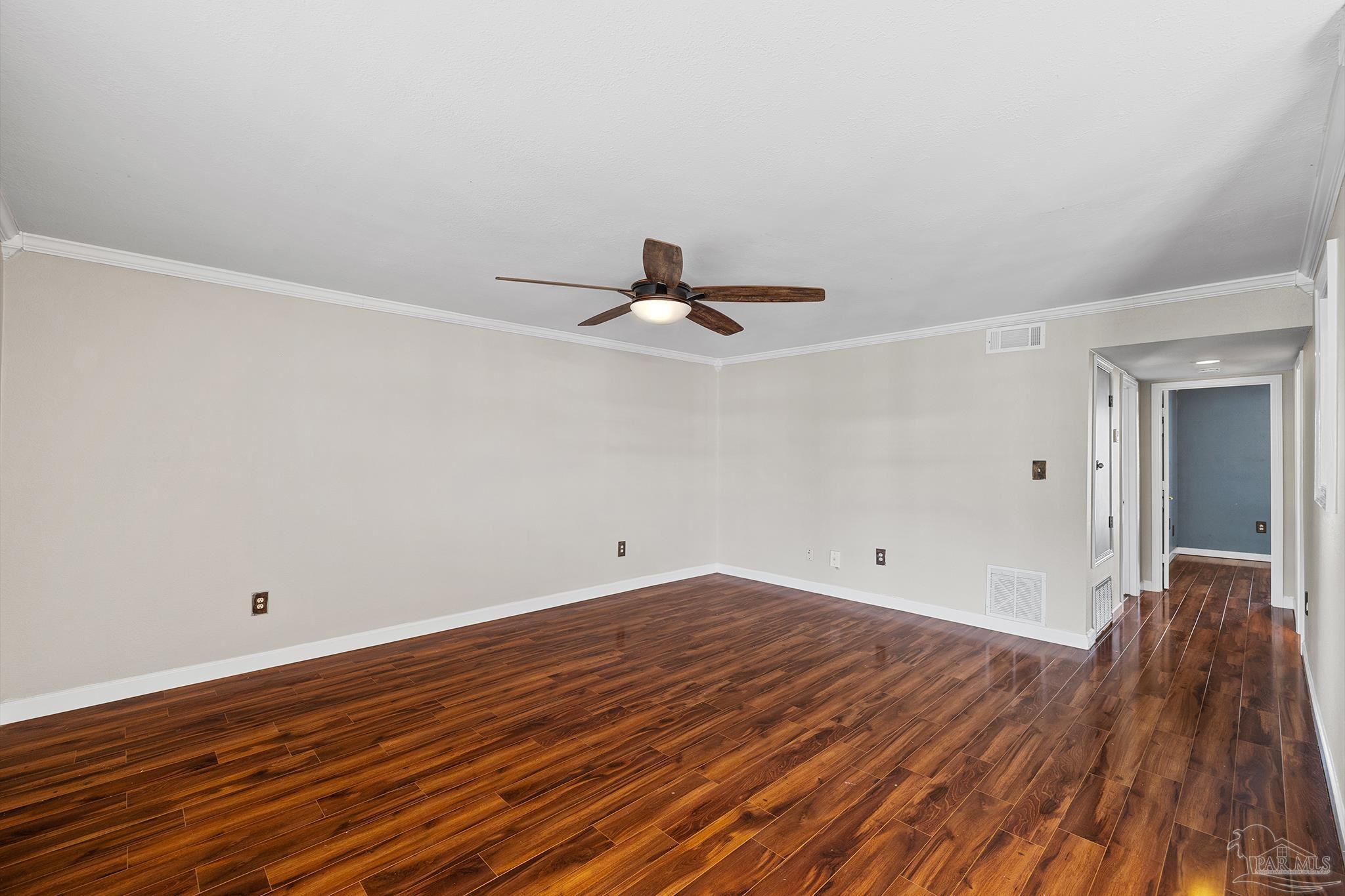 710 Scenic Hwy # 305