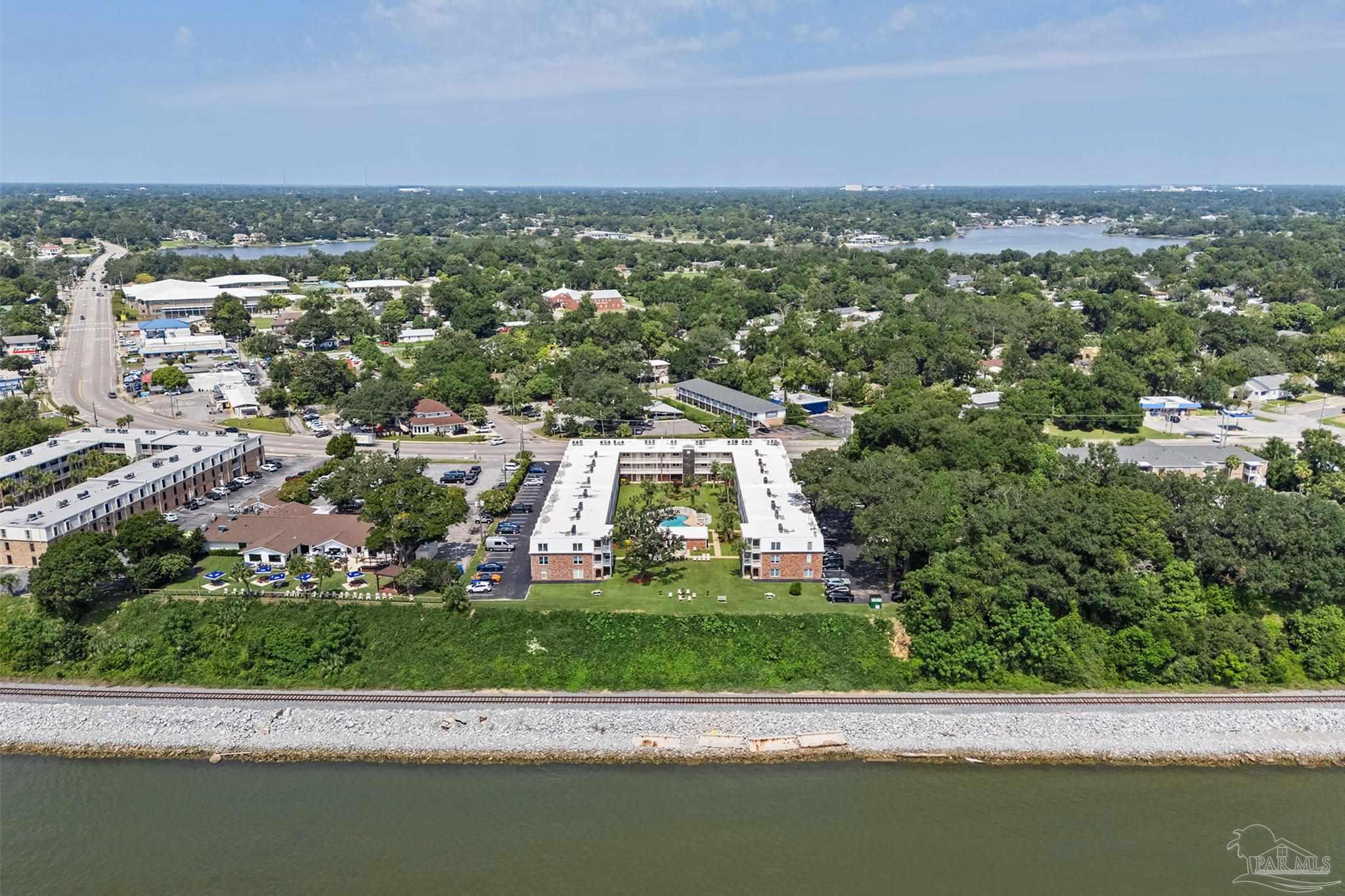 710 Scenic Hwy # 305