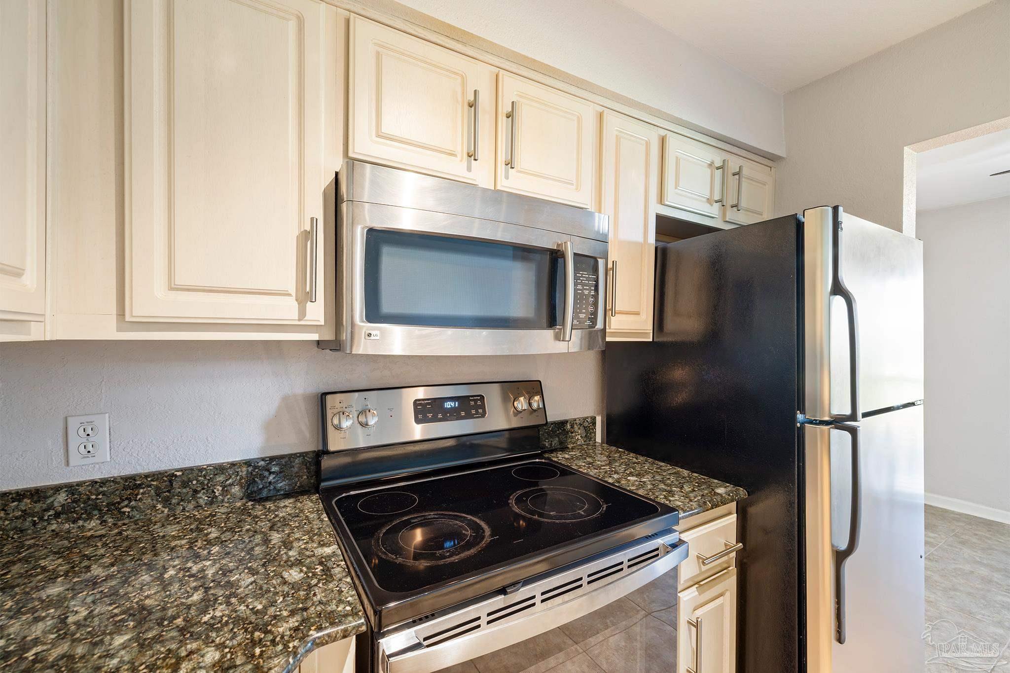 710 Scenic Hwy # 120