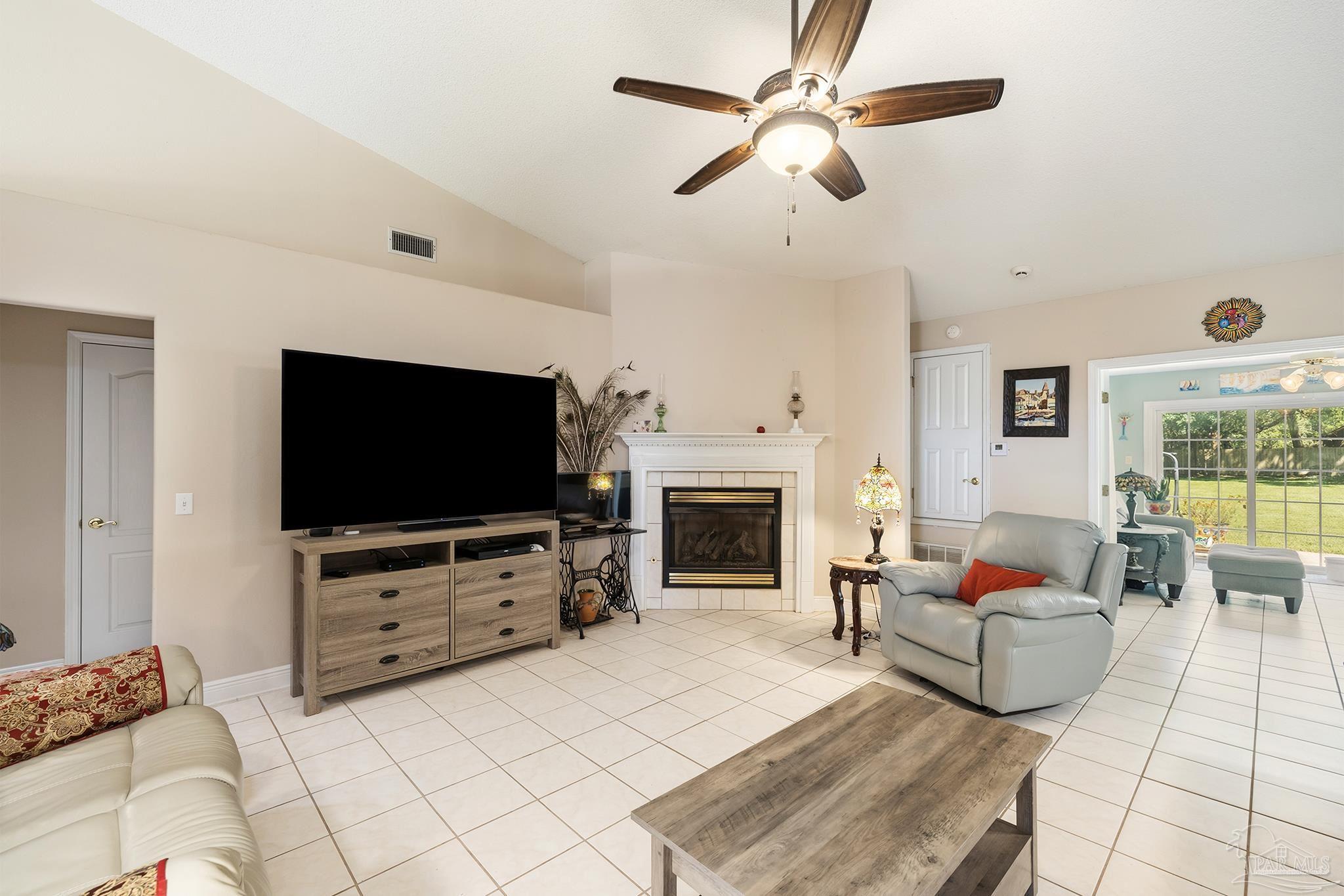 7220 Thor Ln