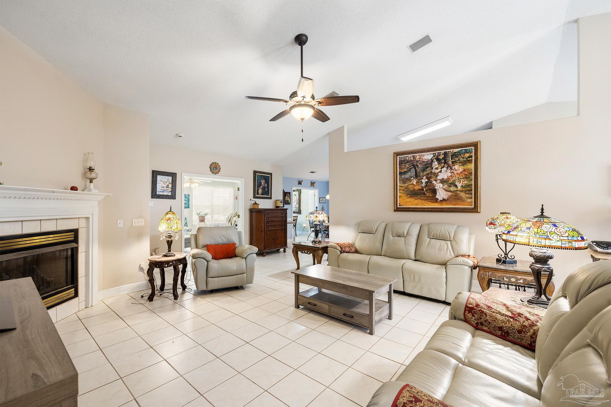 7220 Thor Ln