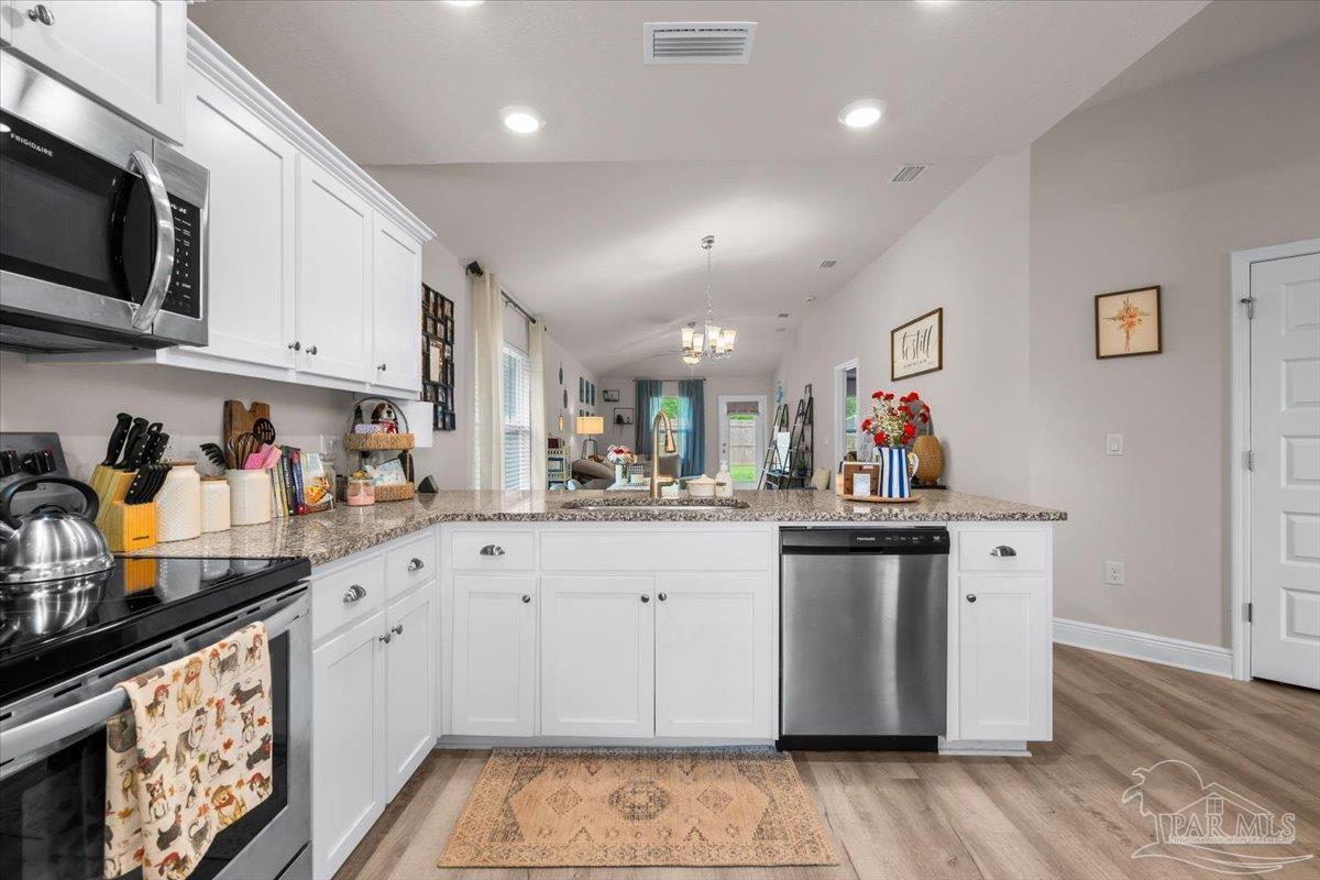7019 Sonny Dr
