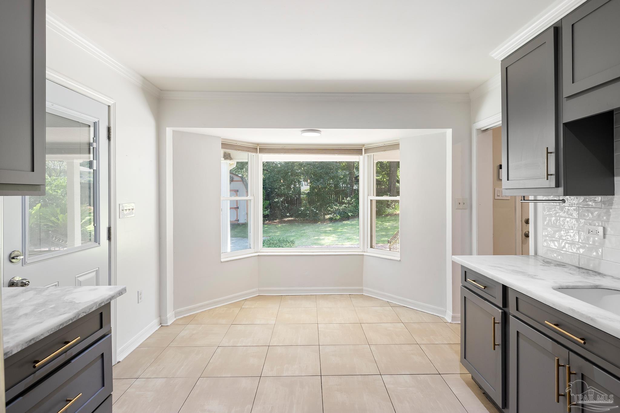 54 Blithewood Dr