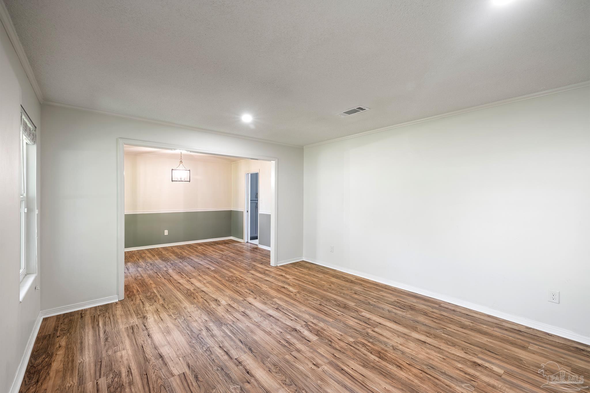 54 Blithewood Dr
