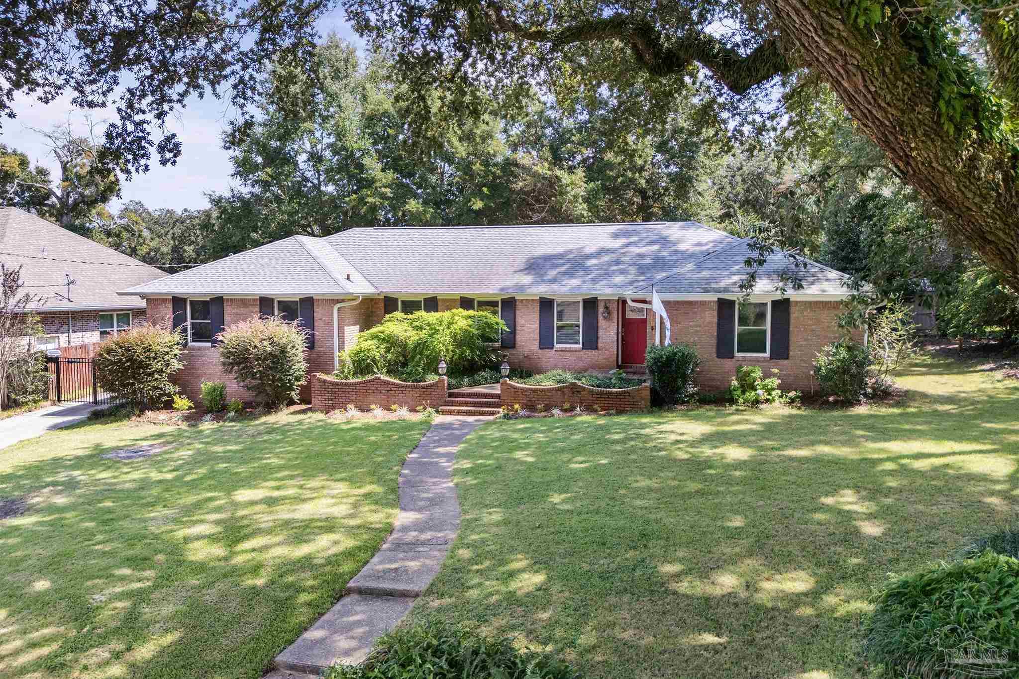54 Blithewood Dr