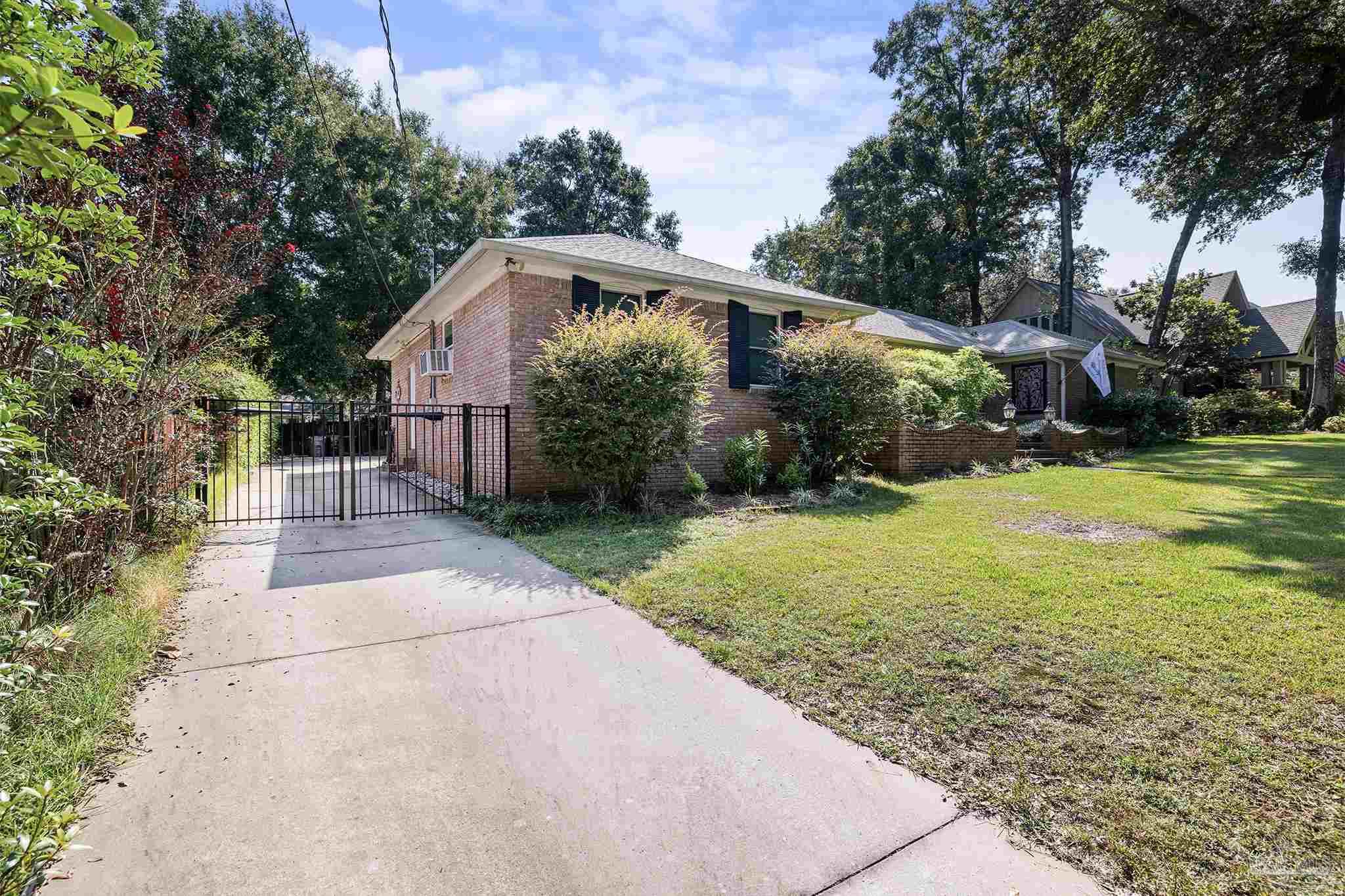 54 Blithewood Dr
