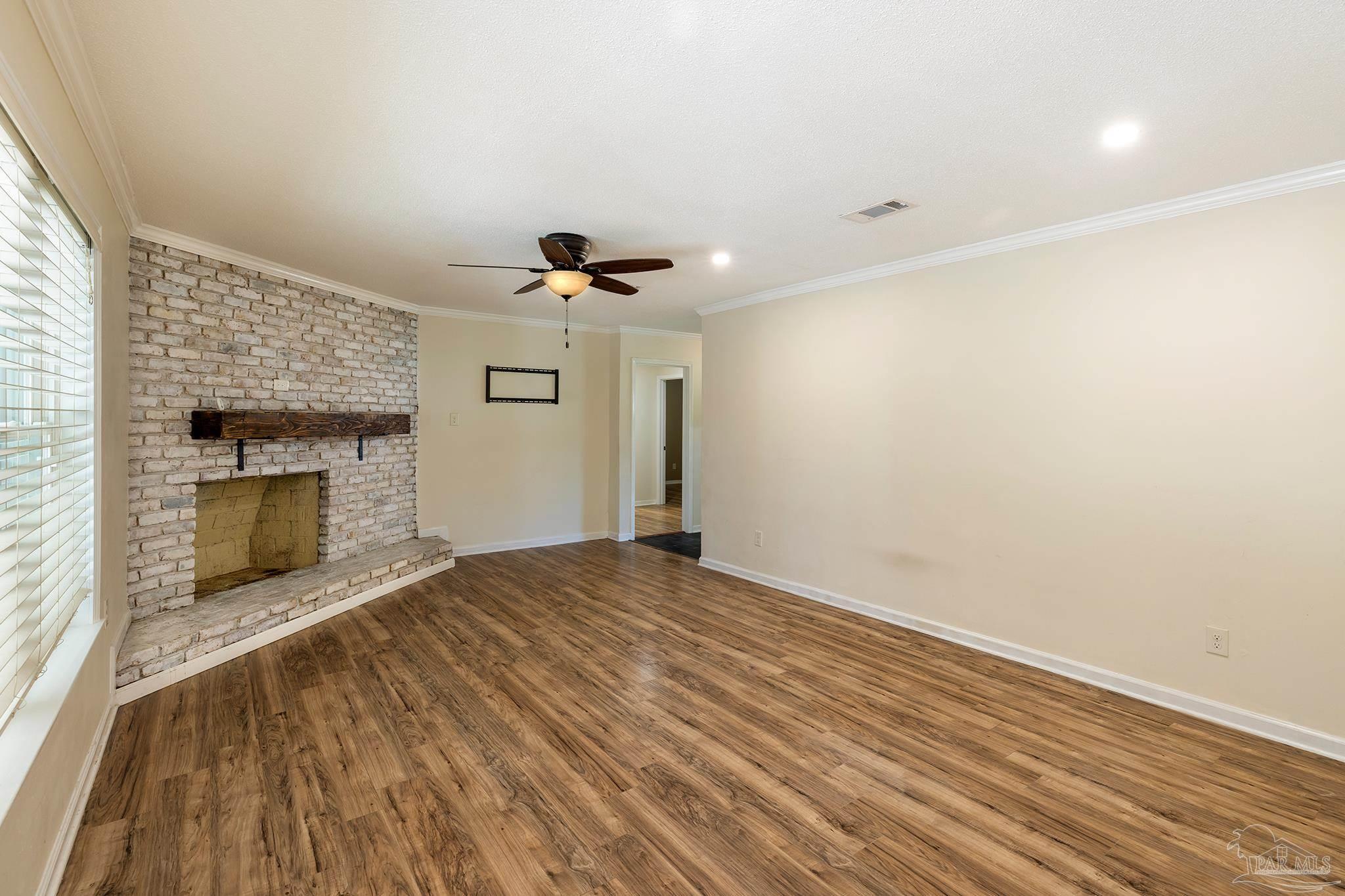 54 Blithewood Dr