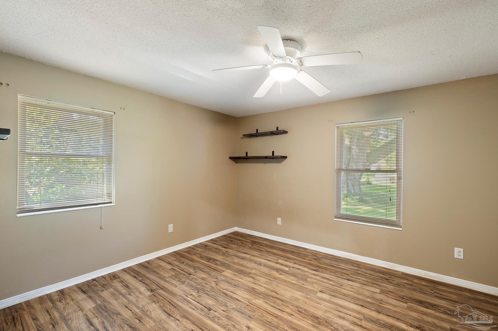 54 Blithewood Dr