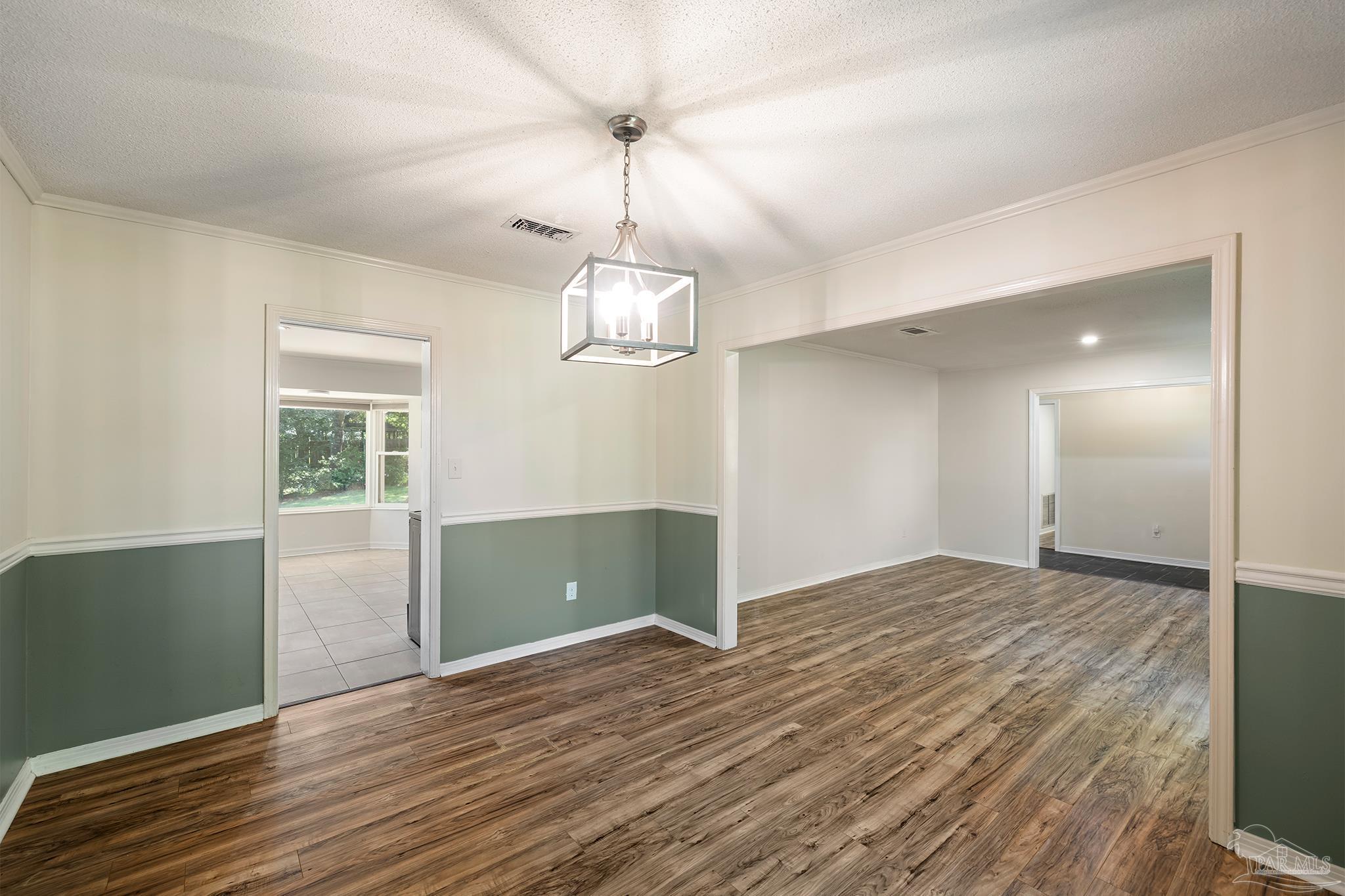 54 Blithewood Dr