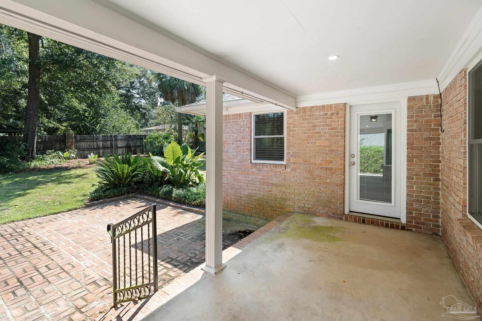 54 Blithewood Dr