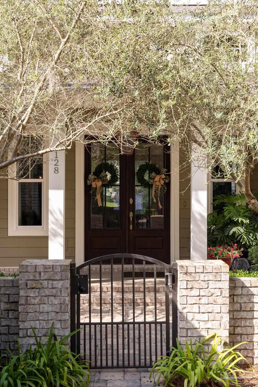 128 Highpoint Dr