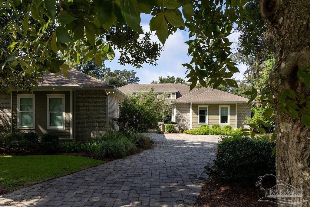 128 Highpoint Dr