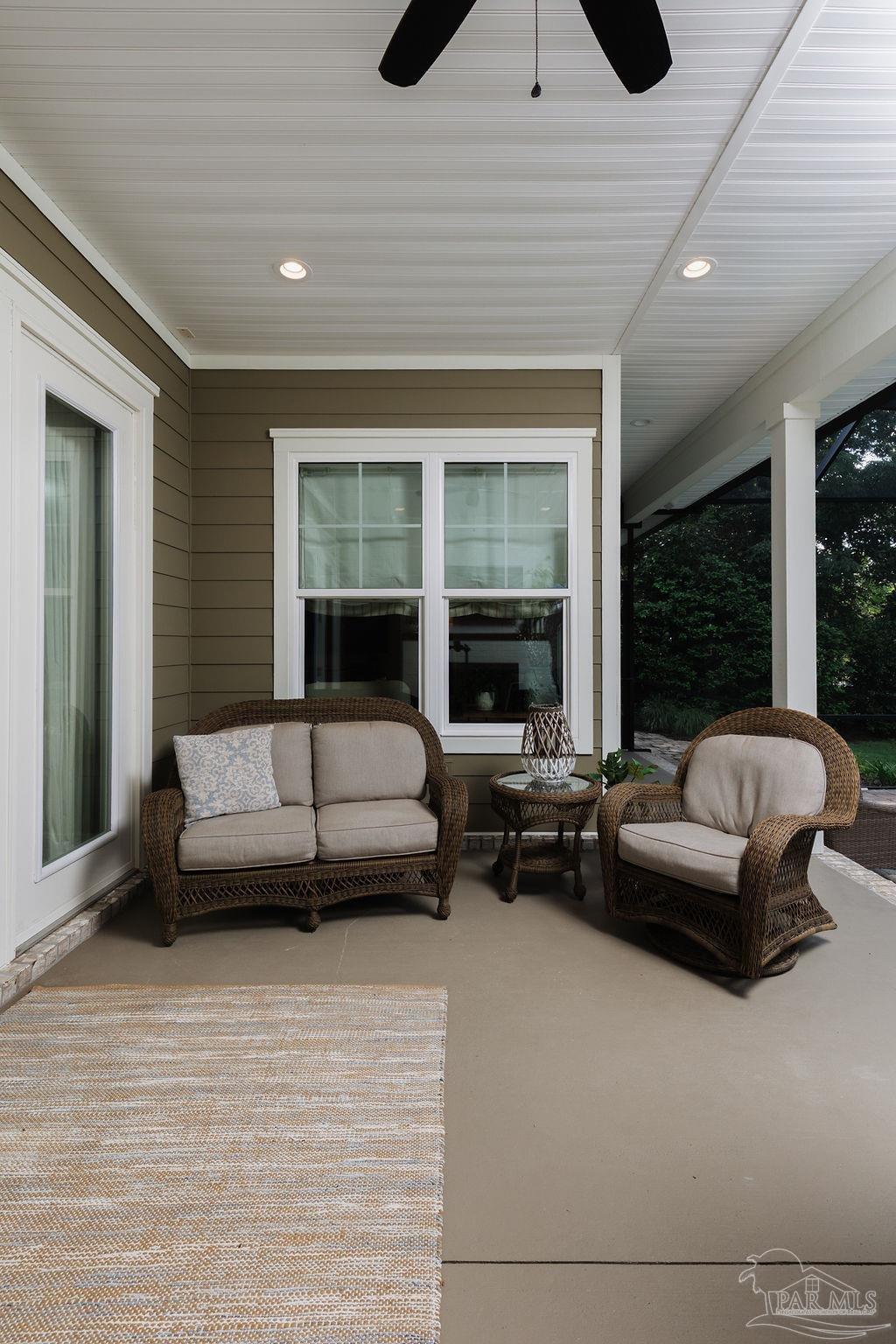 128 Highpoint Dr