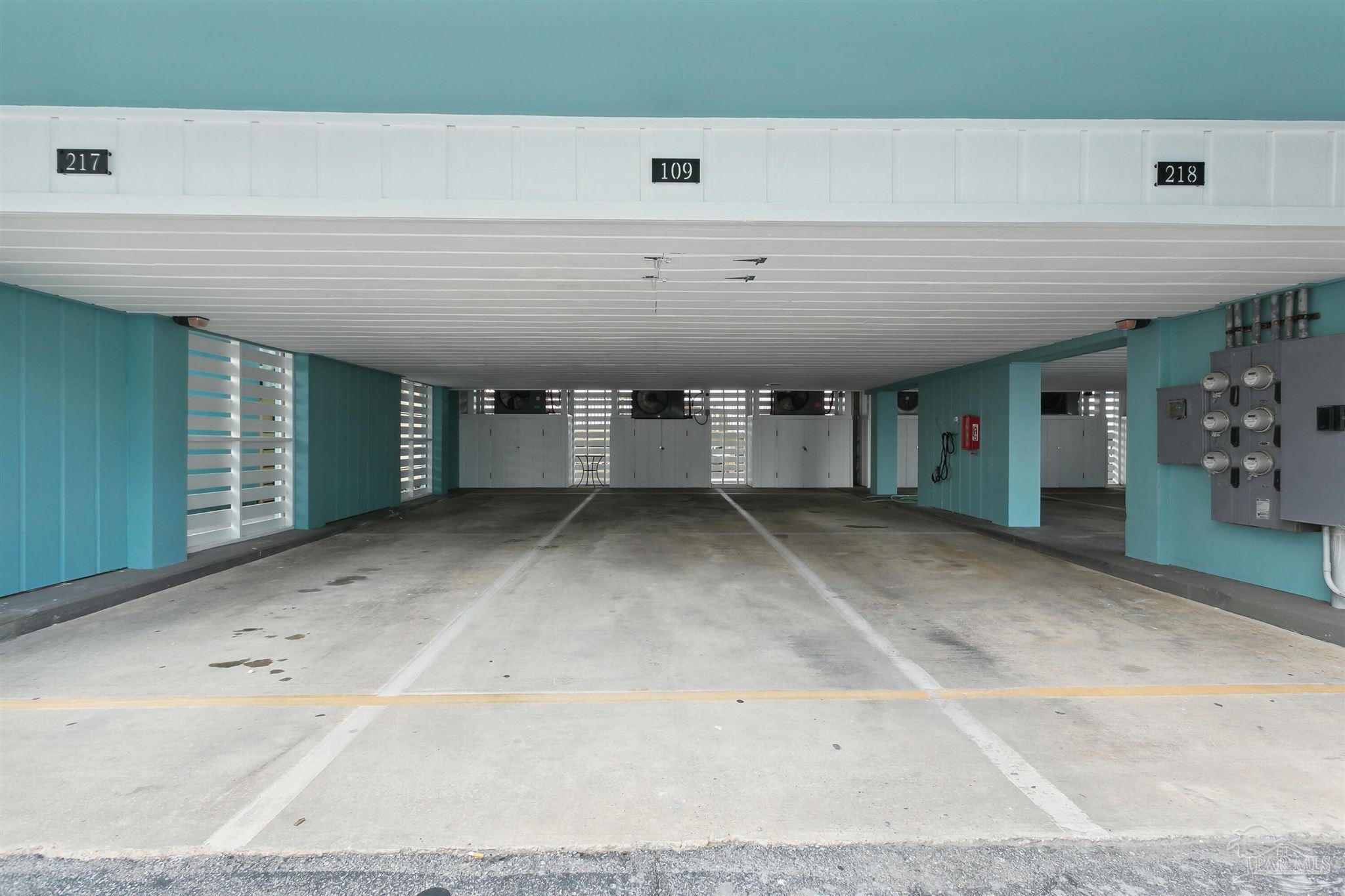1390 Ft Pickens Rd # 109