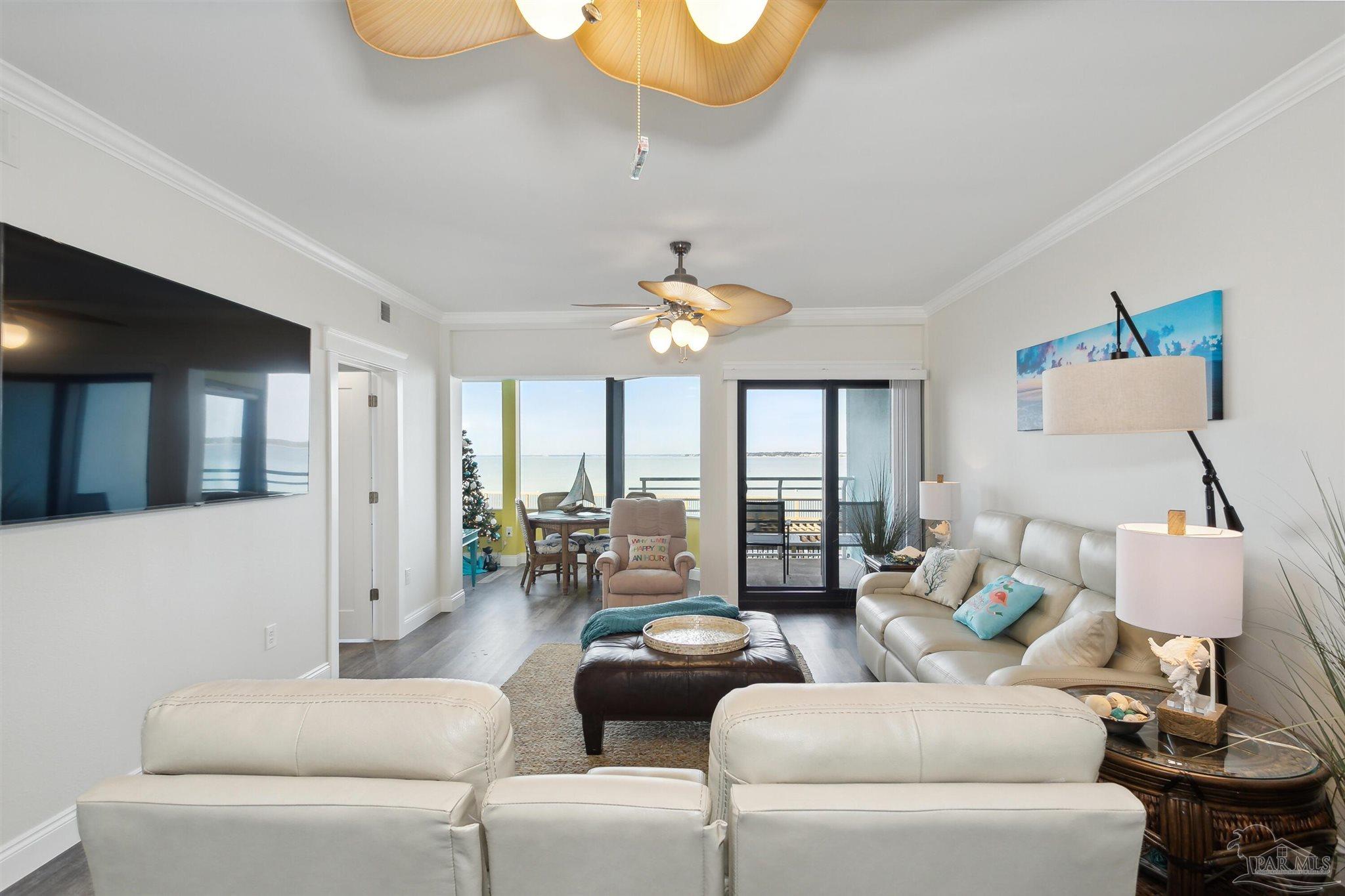 1390 Ft Pickens Rd # 109