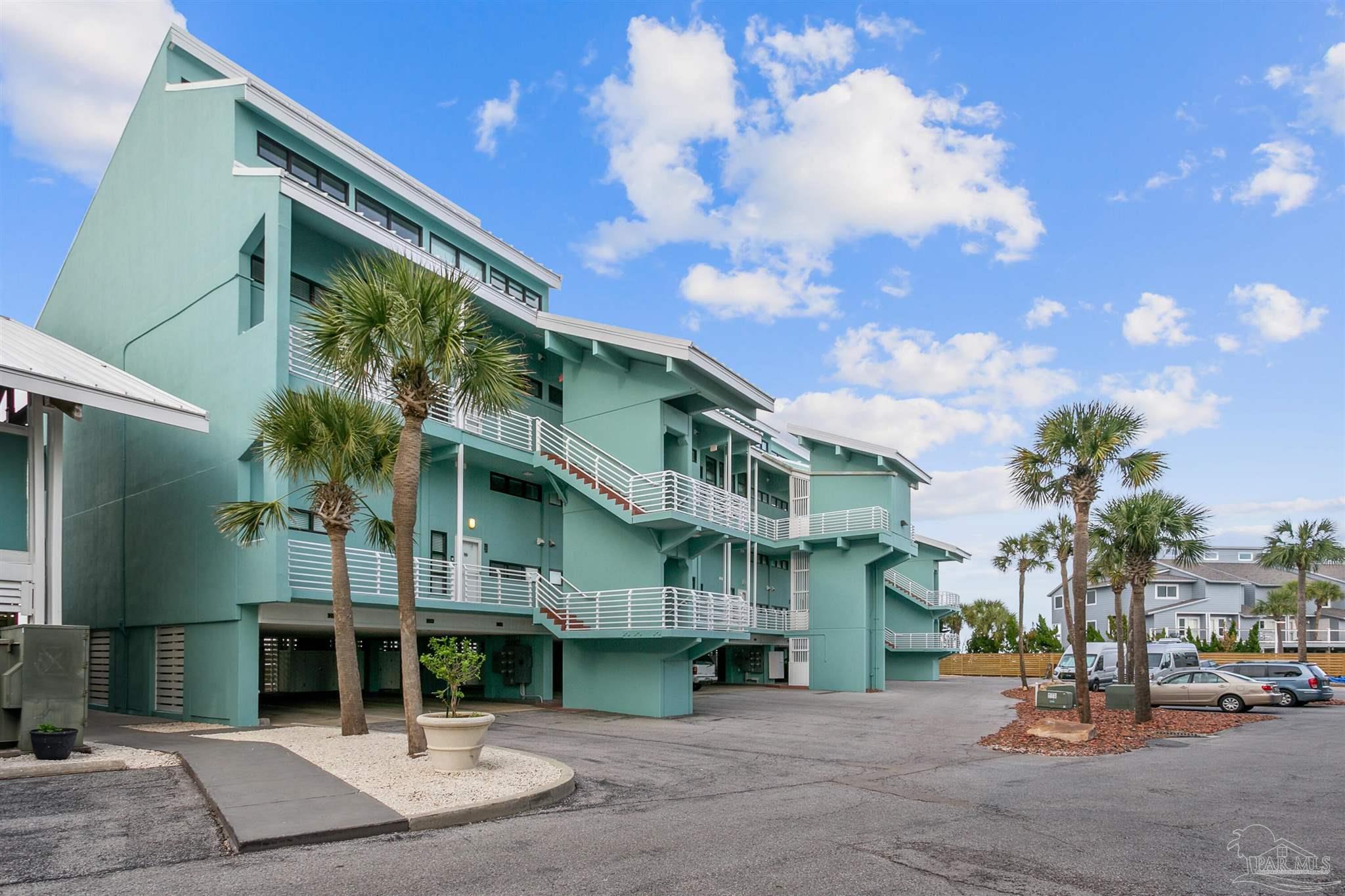 1390 Ft Pickens Rd # 109