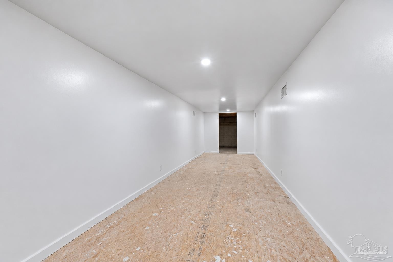 1216 N 8th Ave