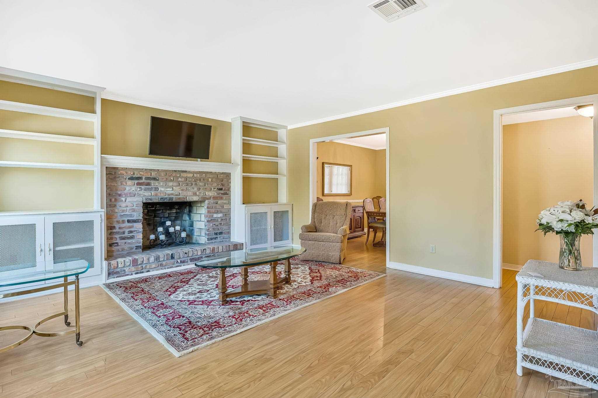 4300 W Francisco # 16