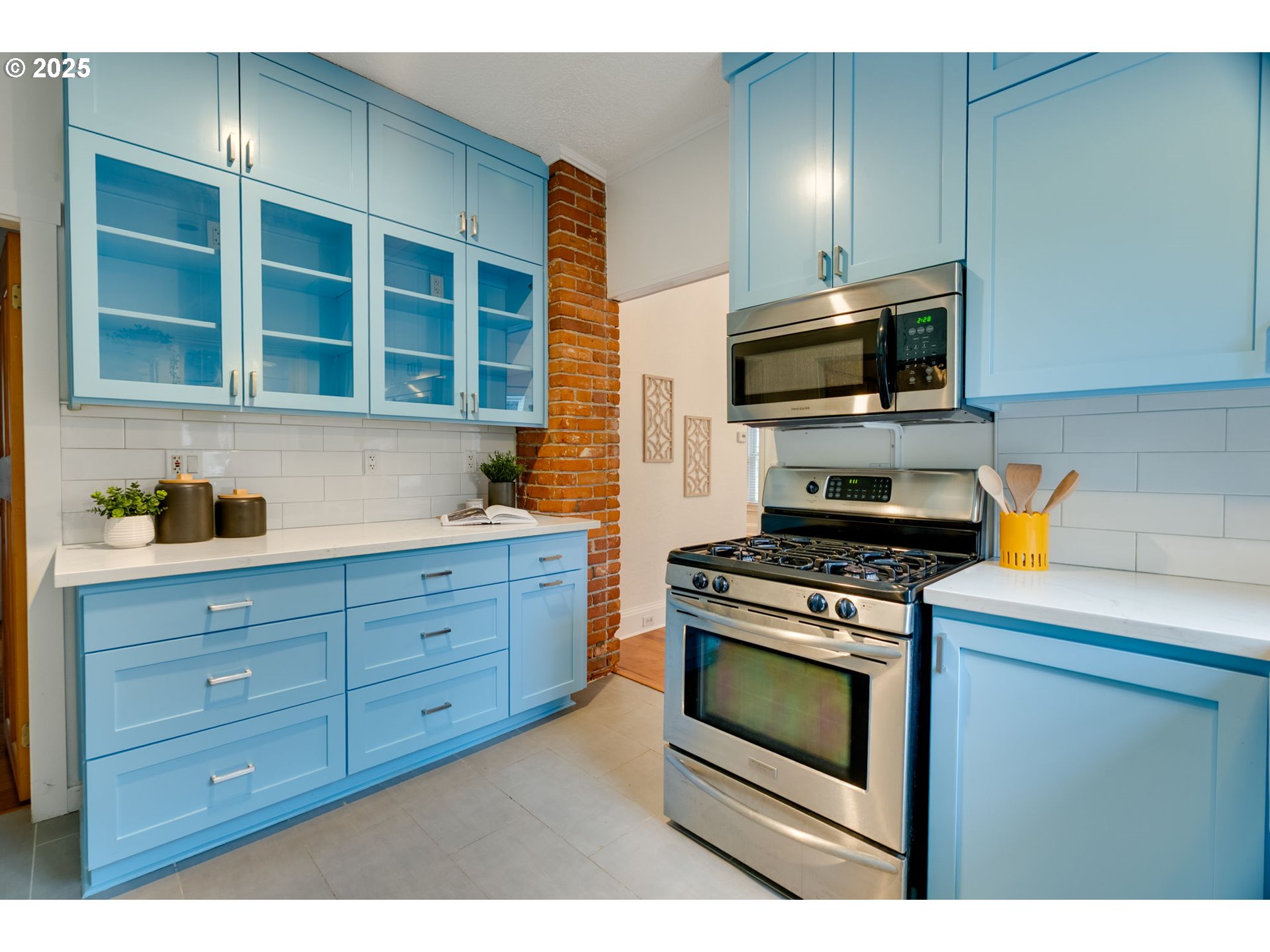 1566 SE SHERRETT ST A