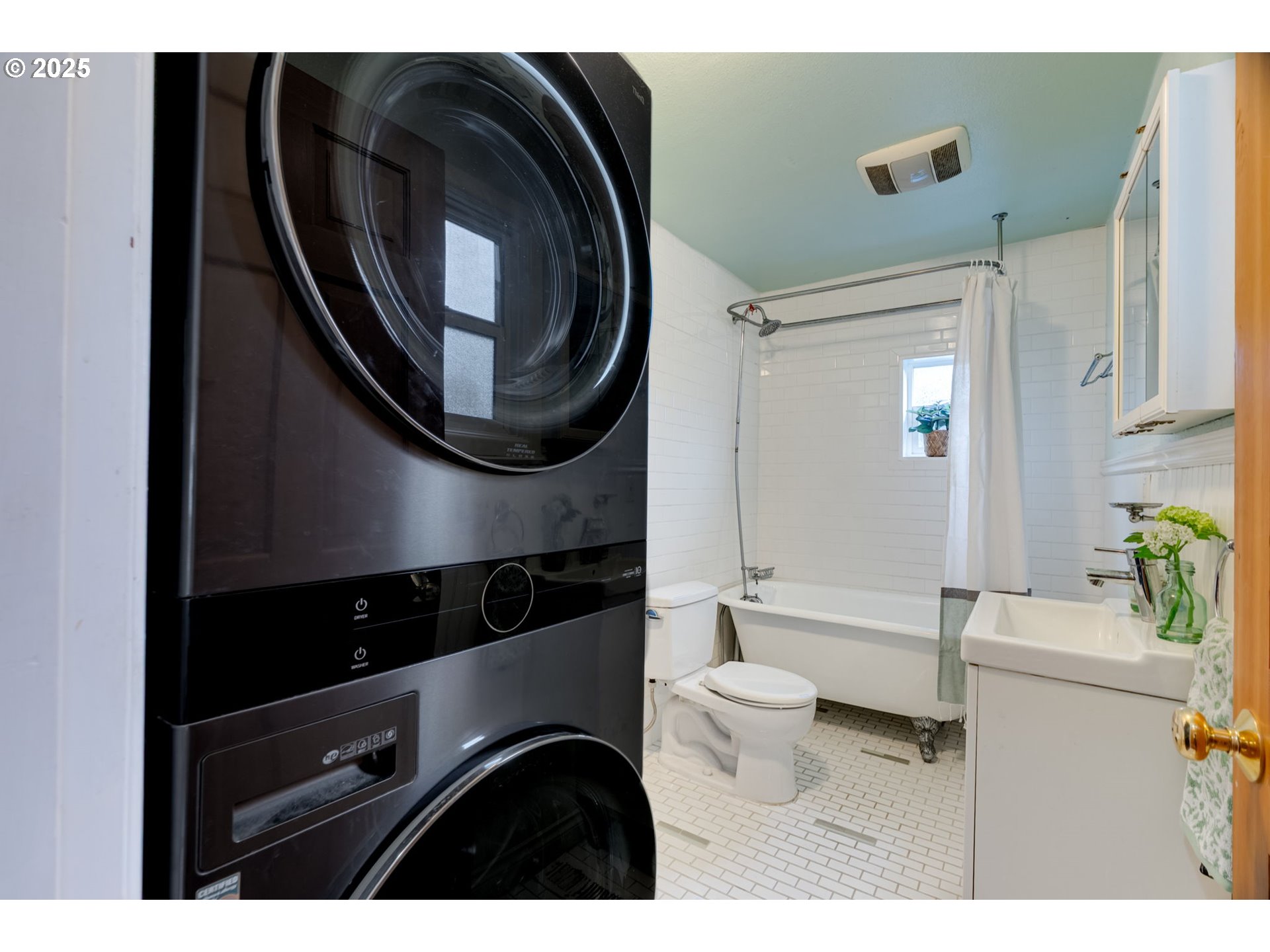 1566 SE SHERRETT ST A