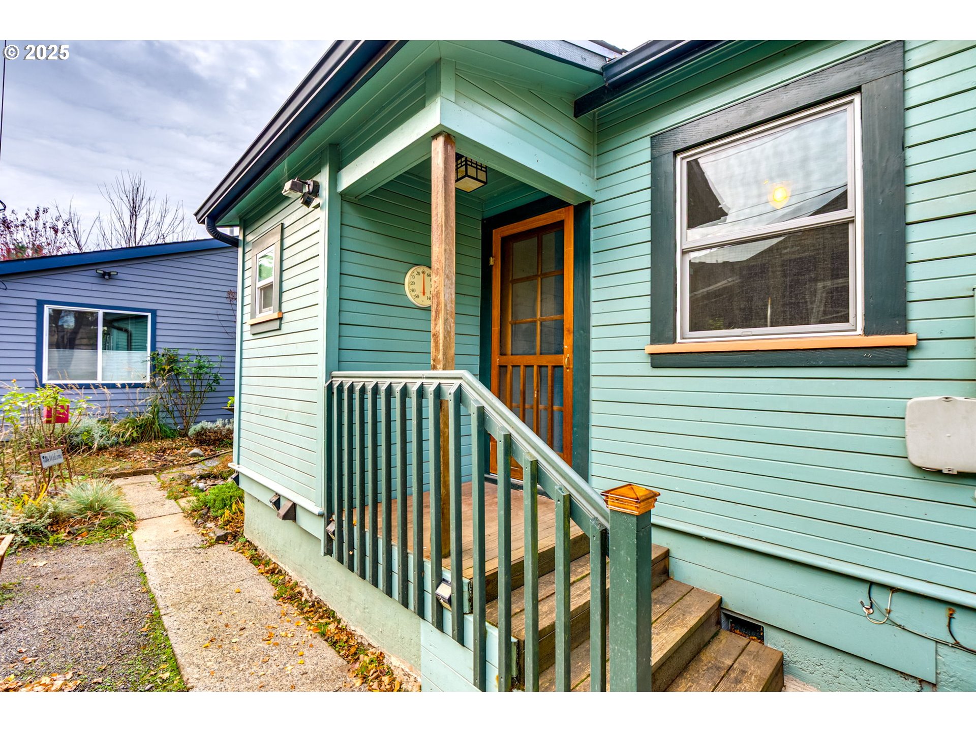 1566 SE SHERRETT ST A