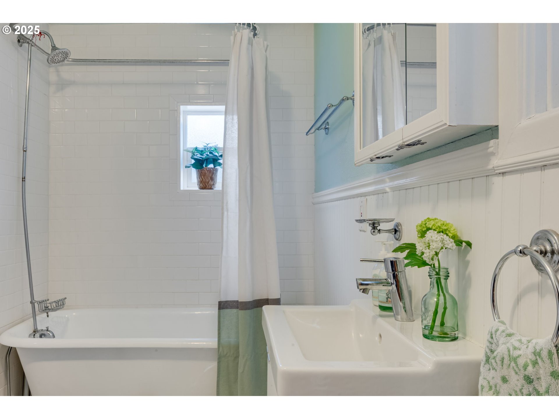 1566 SE SHERRETT ST A