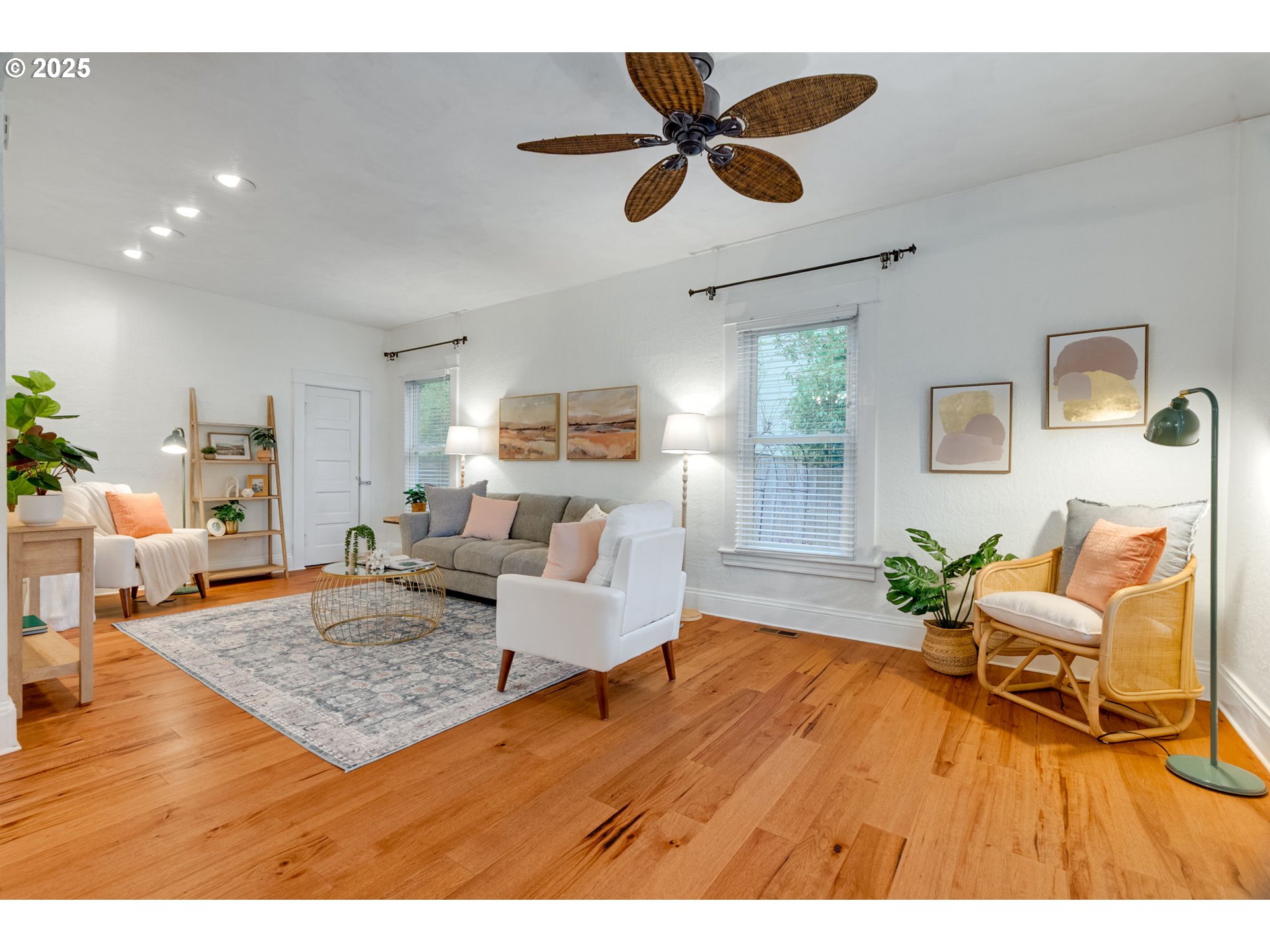 1566 SE SHERRETT ST A