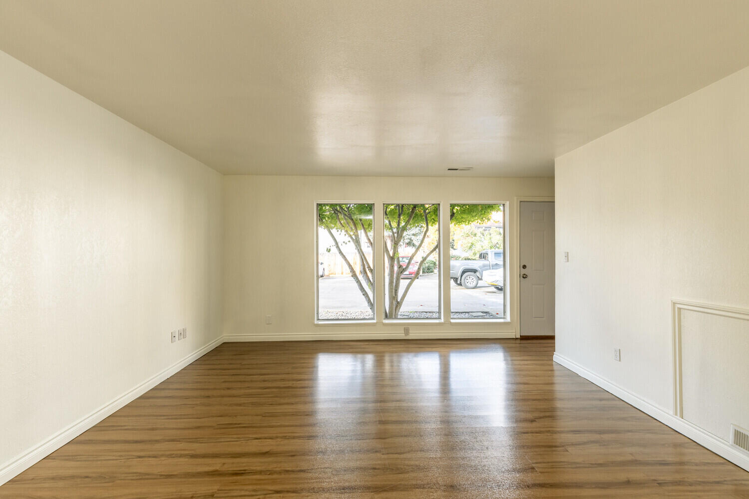1800 Crater Lake Avenue Unit: 33