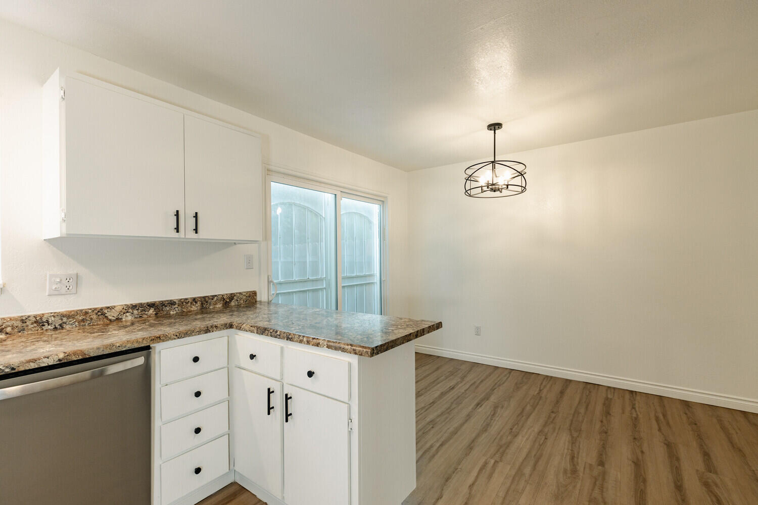 1800 Crater Lake Avenue Unit: 33