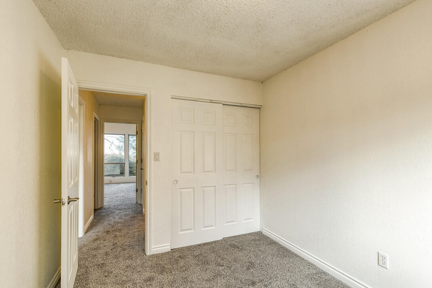 1800 Crater Lake Avenue Unit: 33