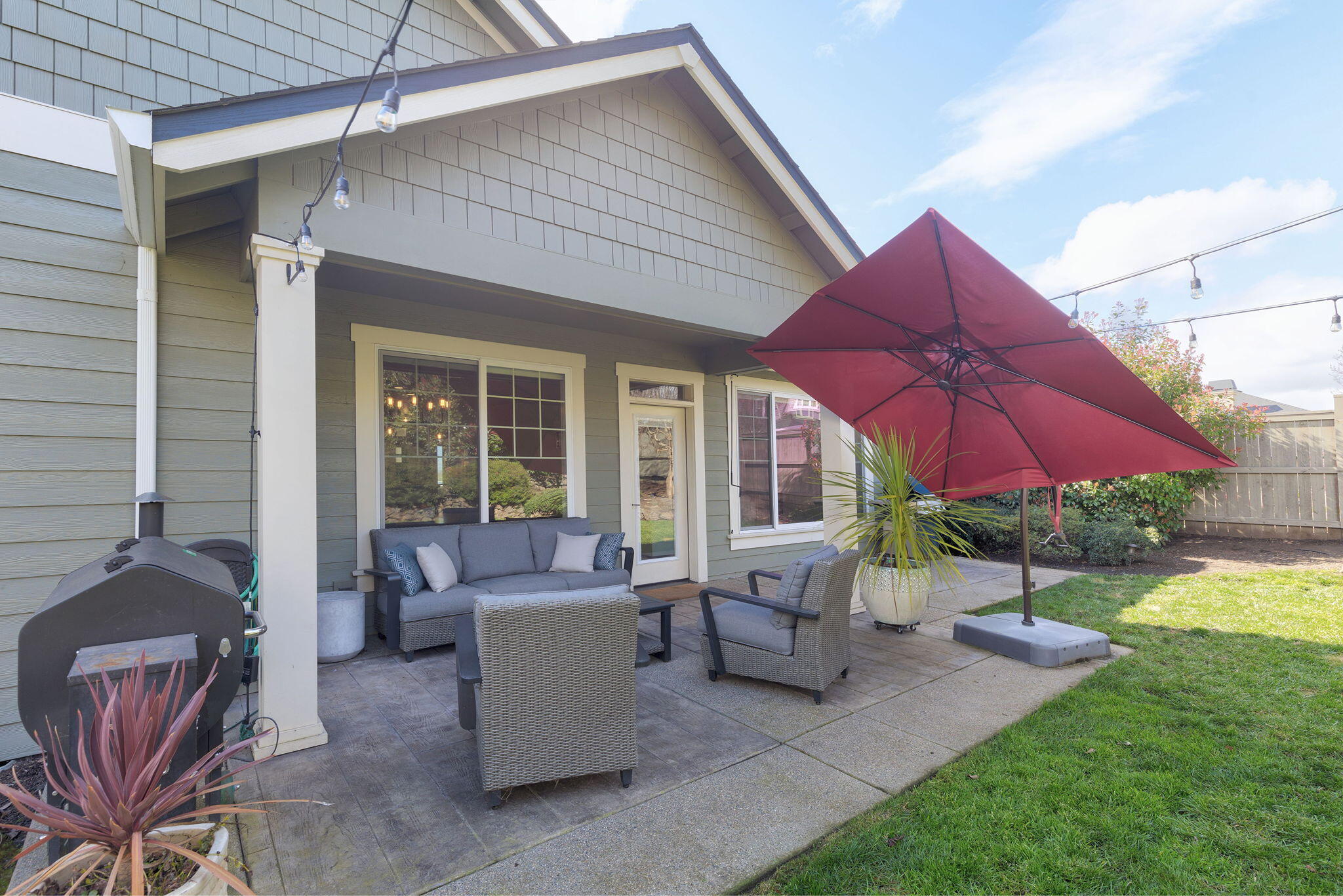 3905 Calle Vista Drive