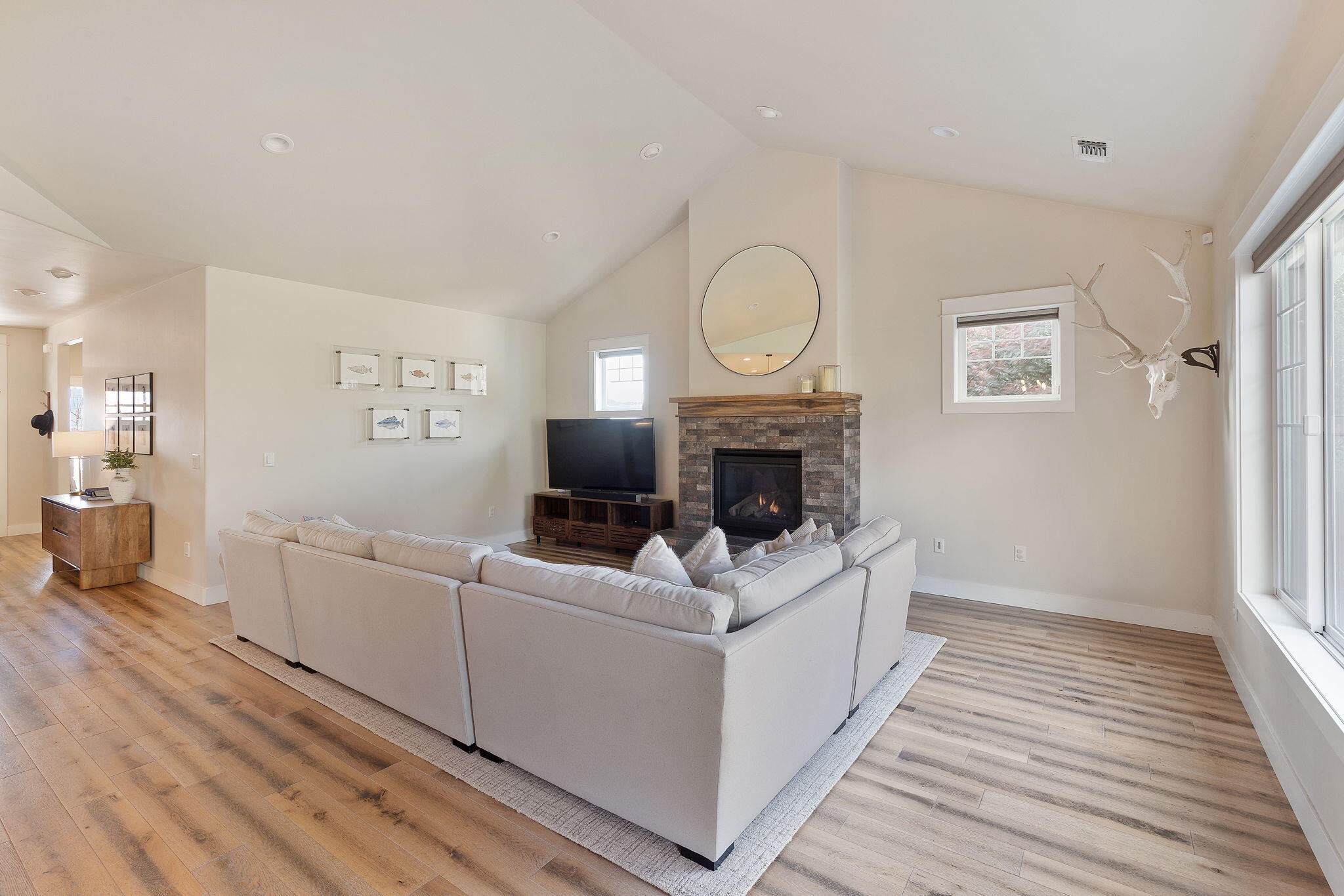 3905 Calle Vista Drive