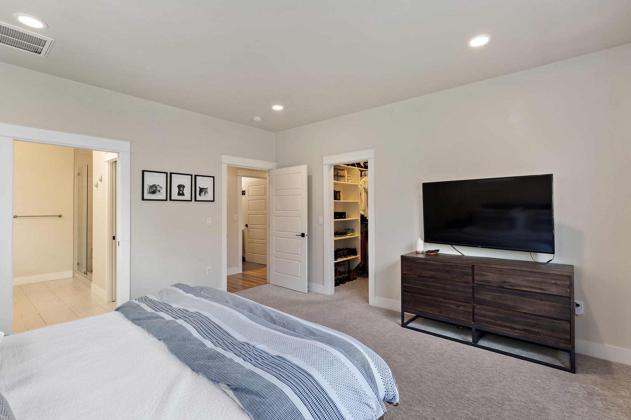 3905 Calle Vista Drive