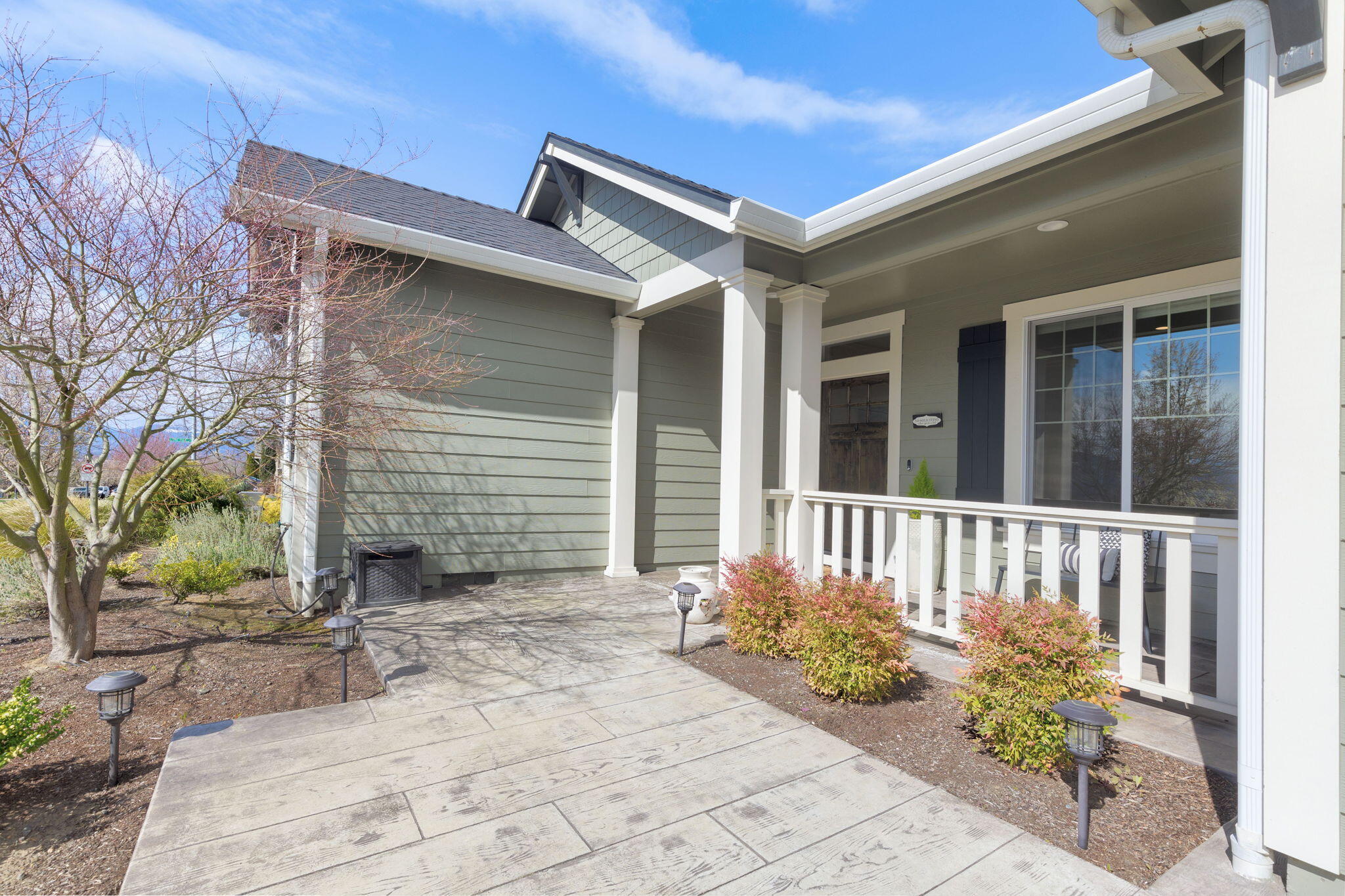 3905 Calle Vista Drive