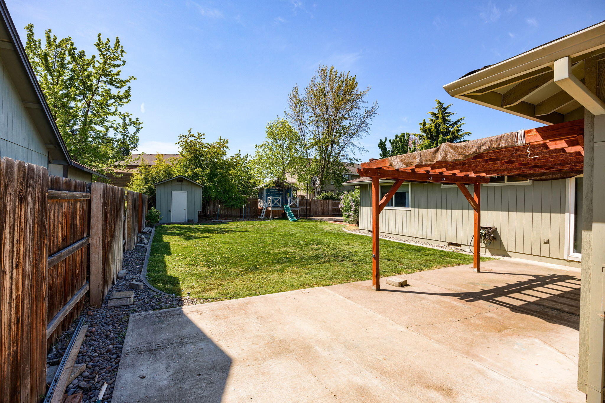994 Forest Glen Drive