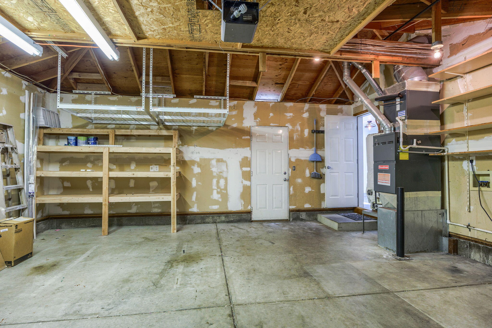 994 Forest Glen Drive