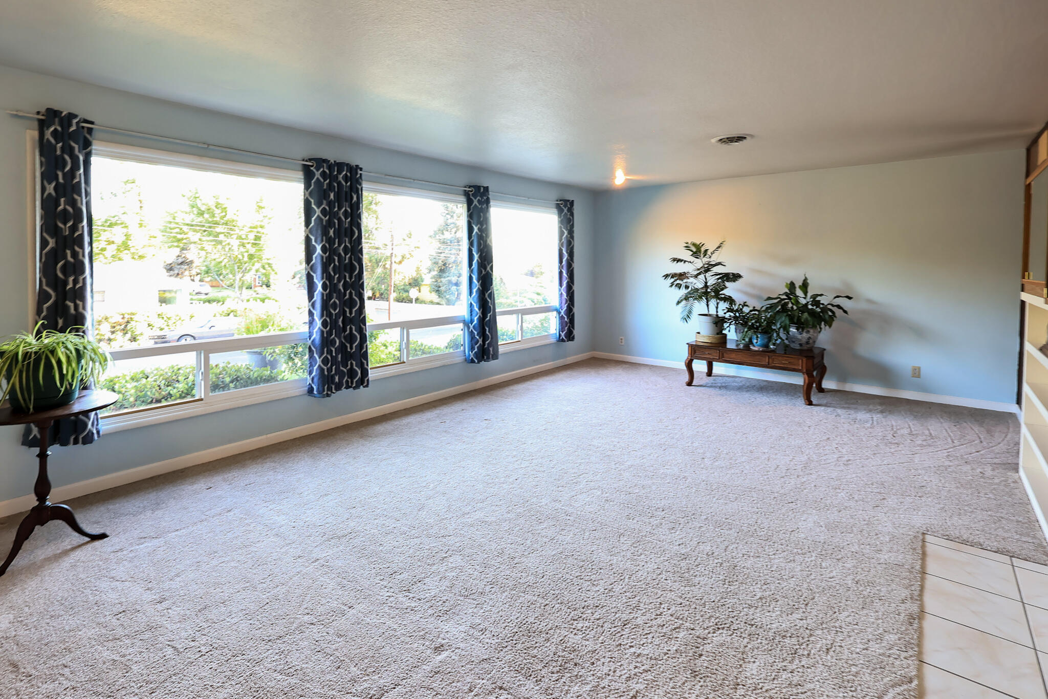 1901 Stratford Avenue