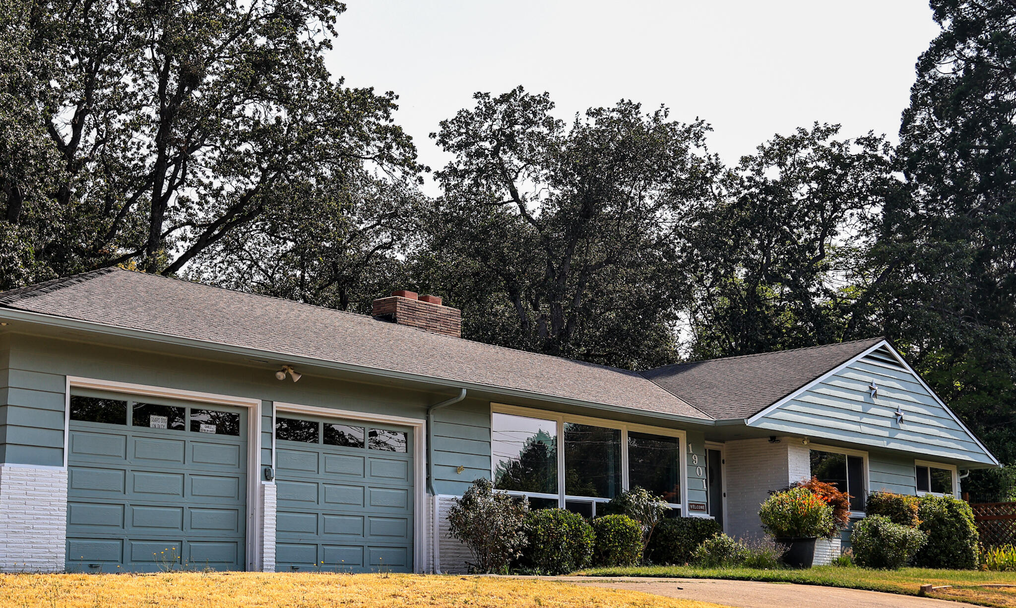 1901 Stratford Avenue