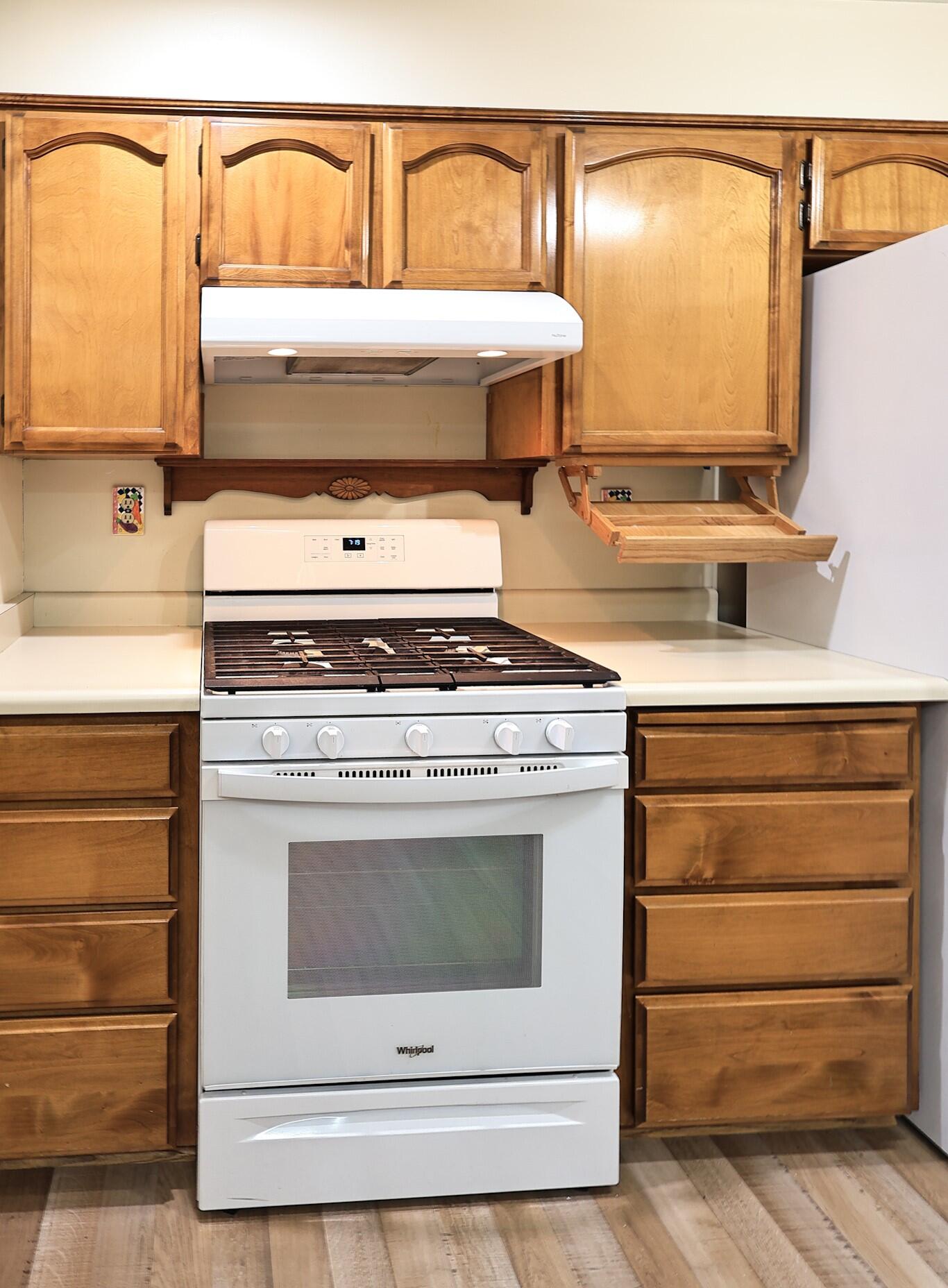 1901 Stratford Avenue